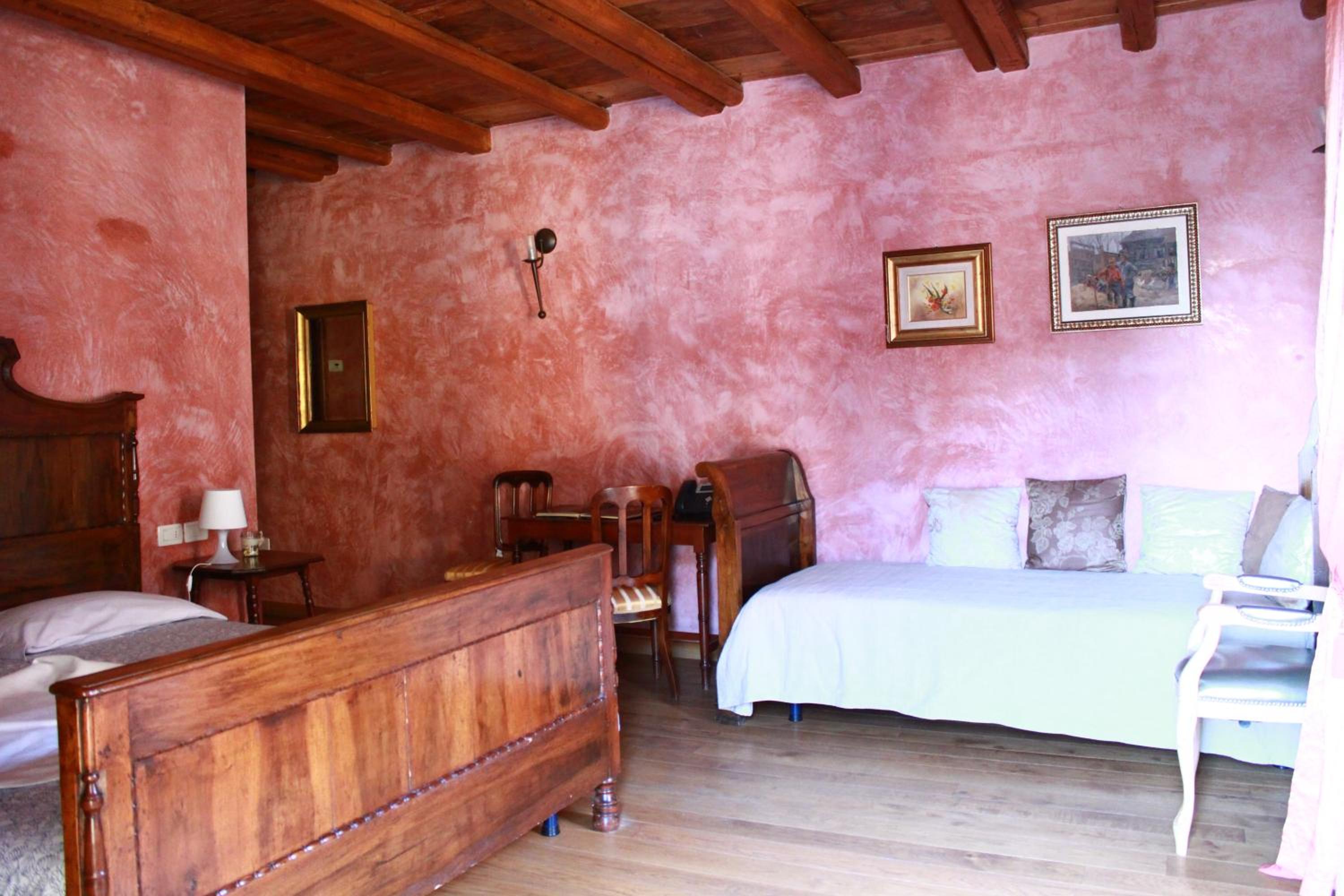 Superior Double Room with Lake View - Photo 9