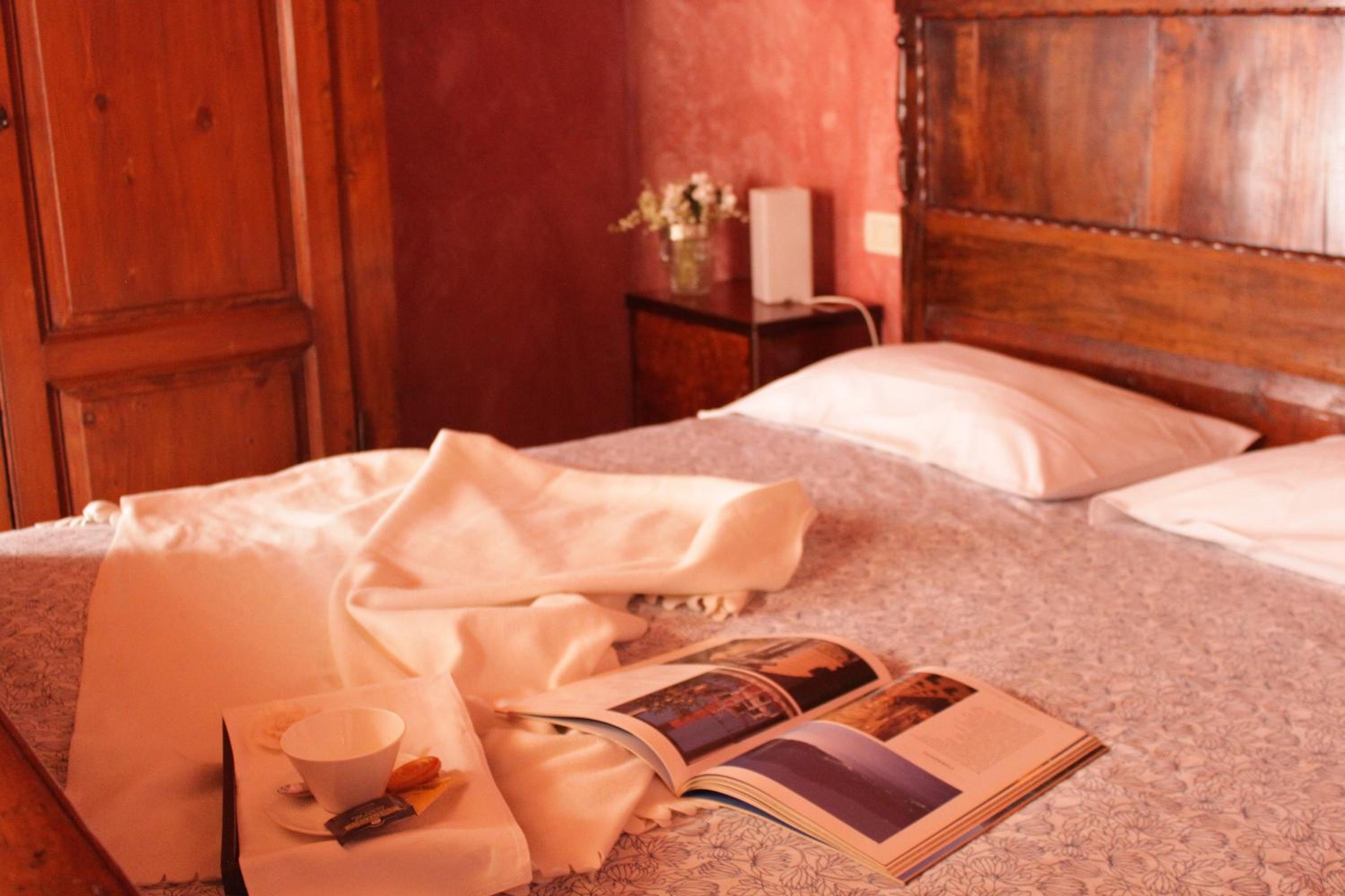 Superior Double Room with Lake View - Photo 10