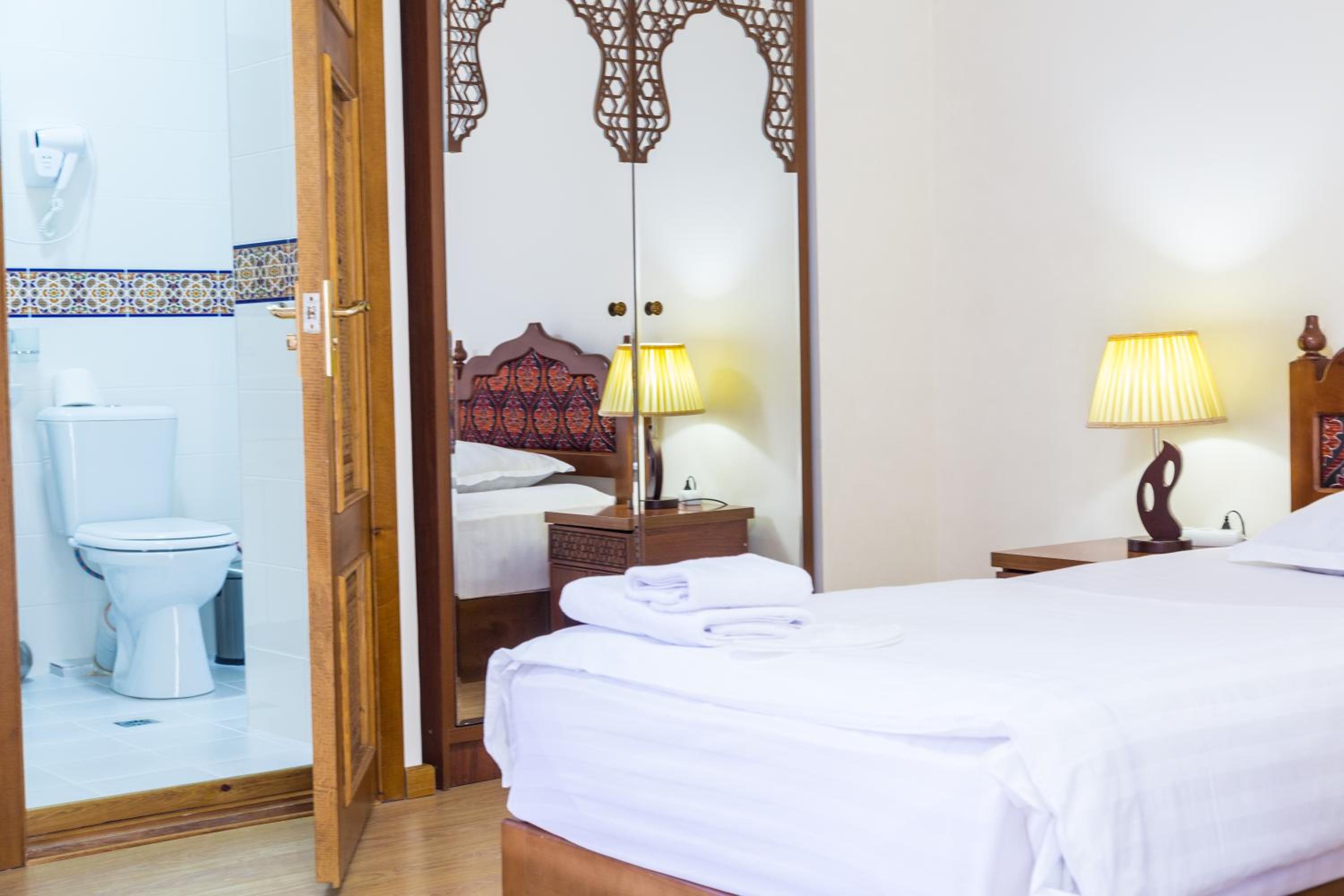 Double or Twin Room - Photo 2