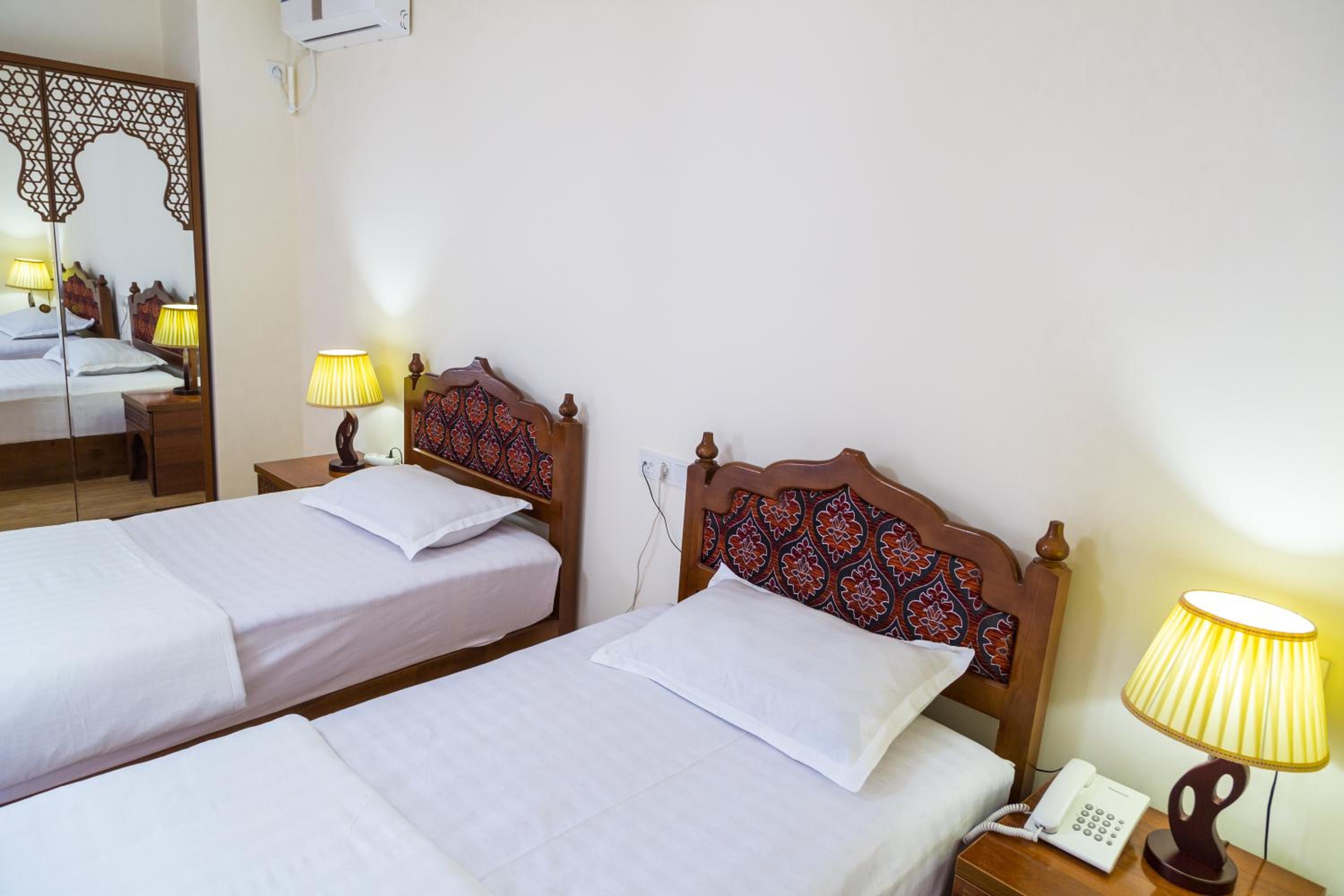 Double or Twin Room - Photo 6