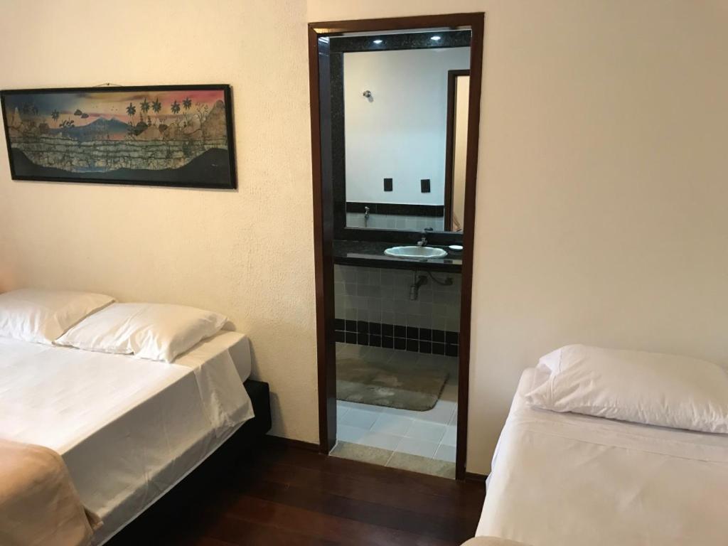 Deluxe King Suite - Photo 6