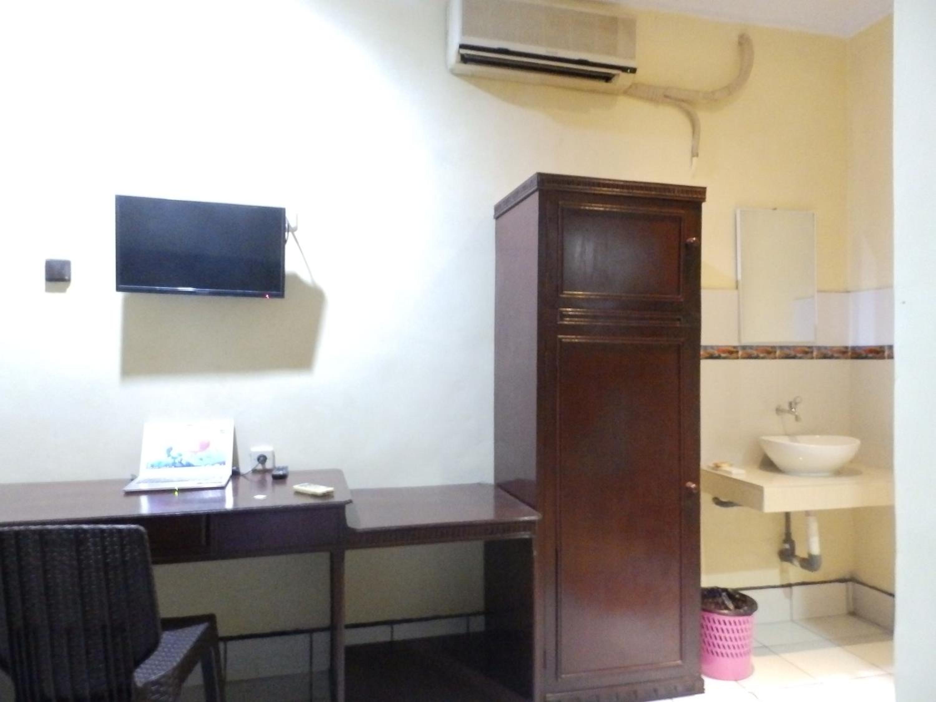 Standard Double Room - Photo 2