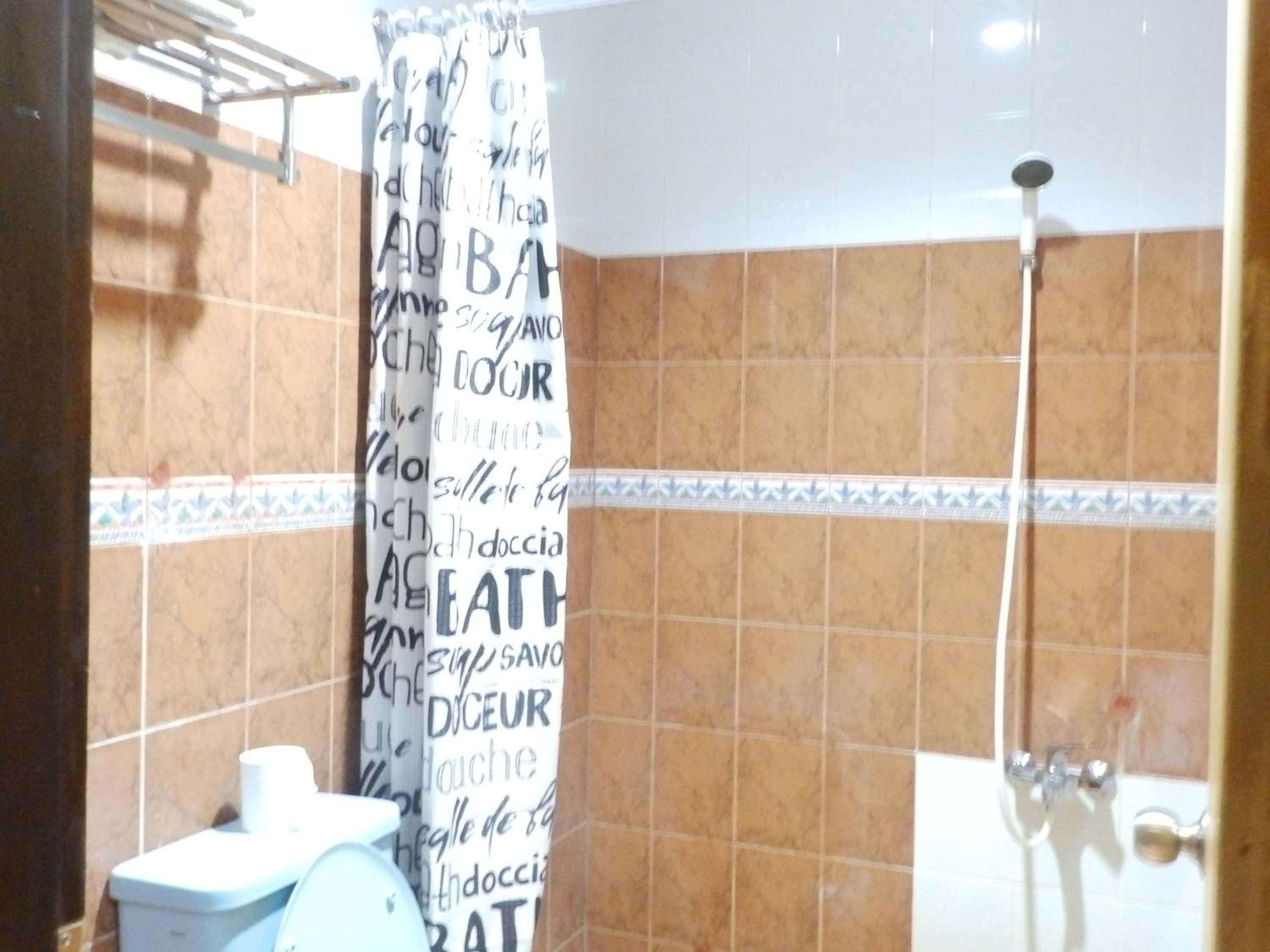 Standard Double Room - Photo 3