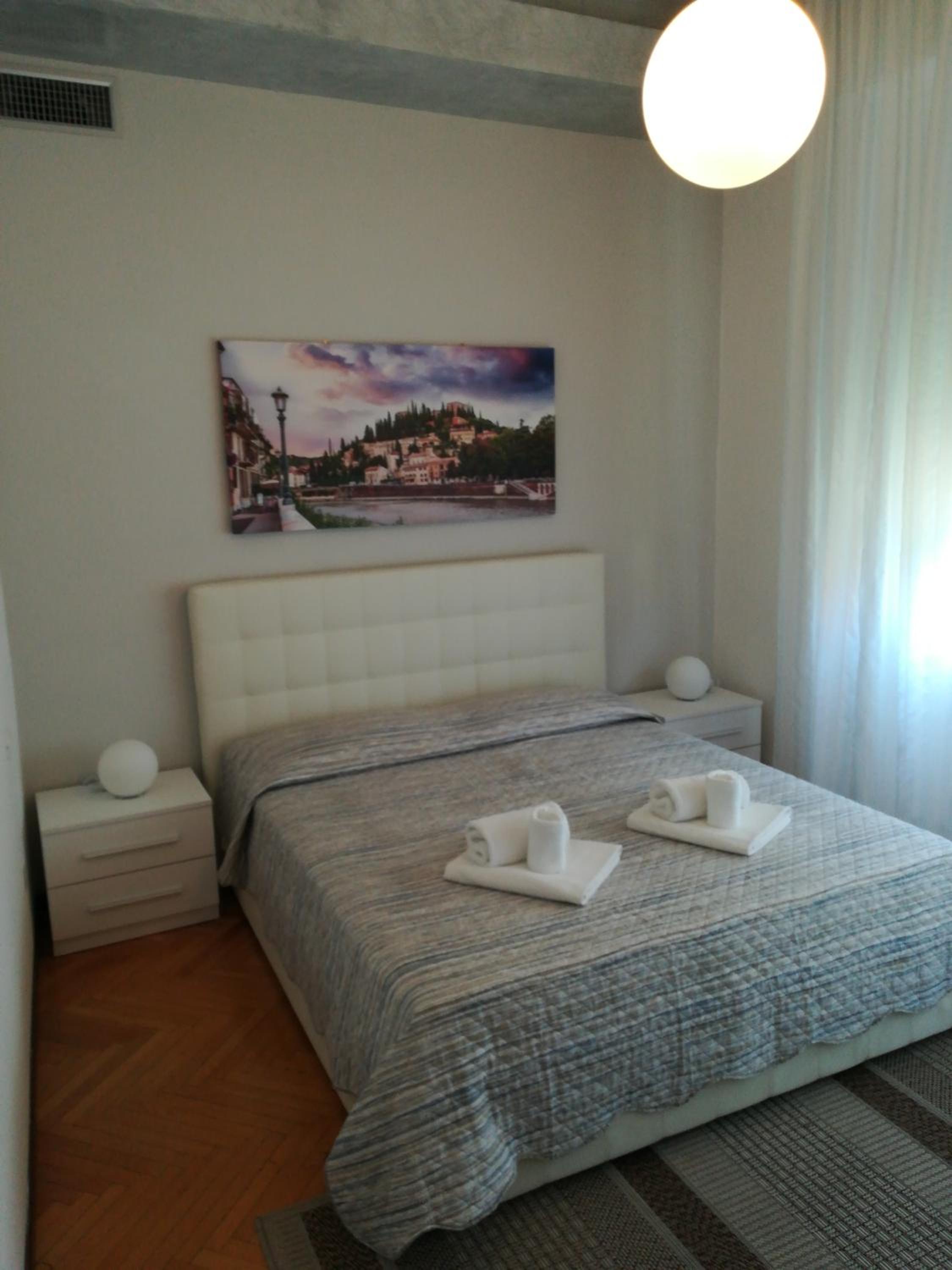 Double Room with Private Bathroom - Photo 46
