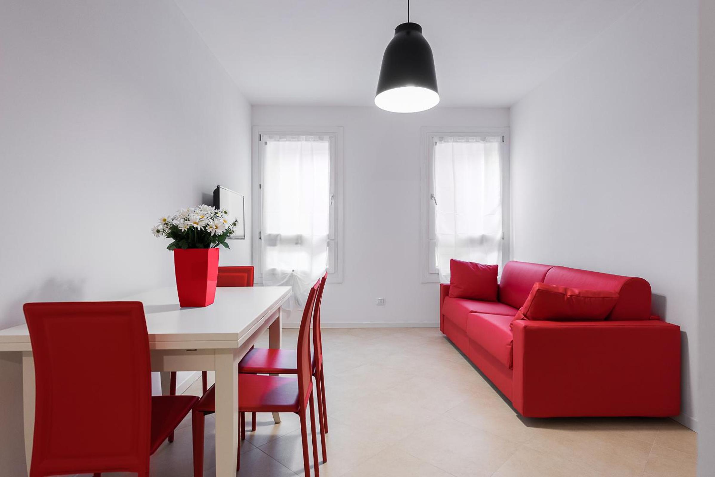 One-Bedroom Apartment - Via Scarsellini n. 19/2