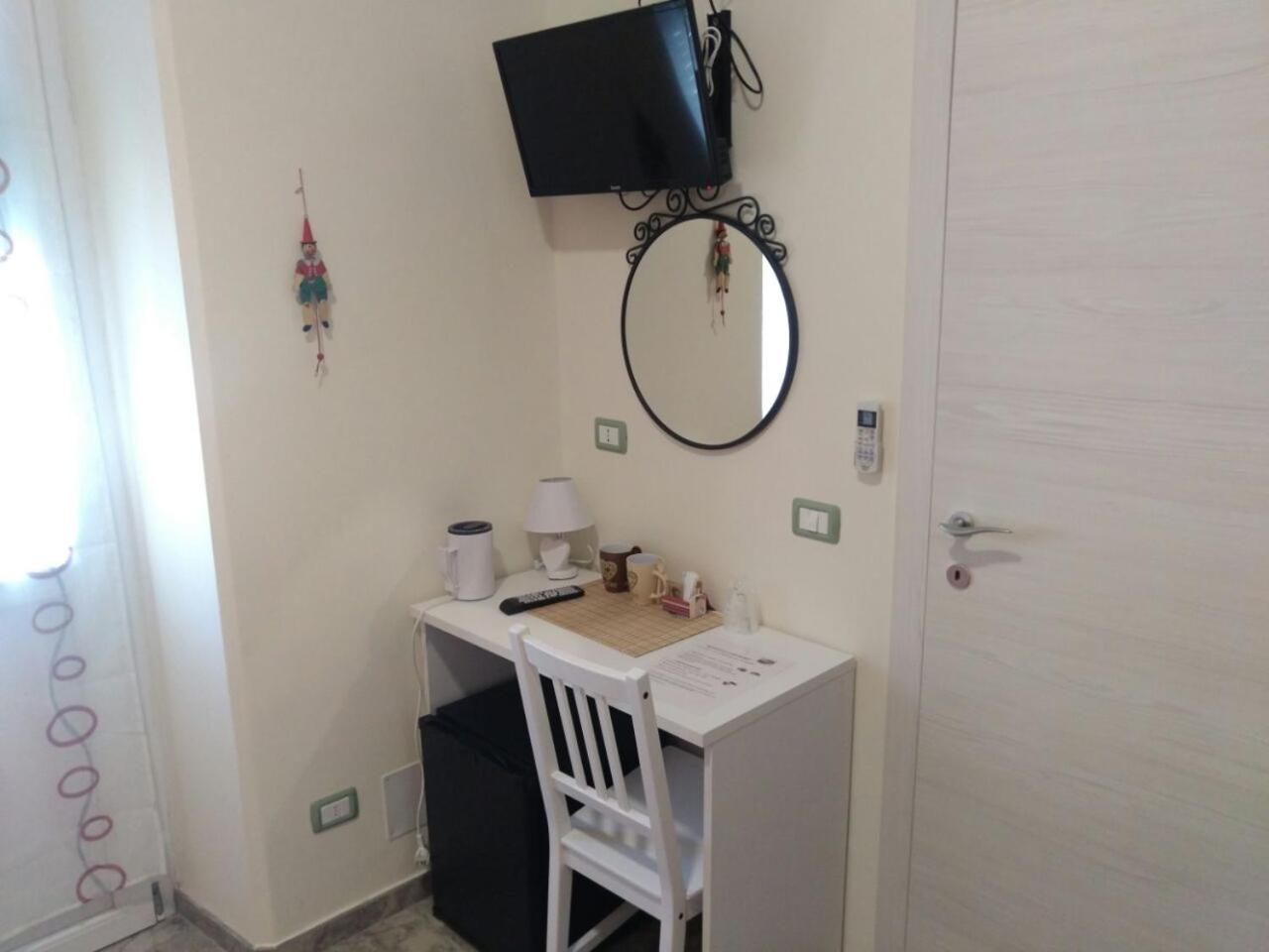 Single Room photo 3