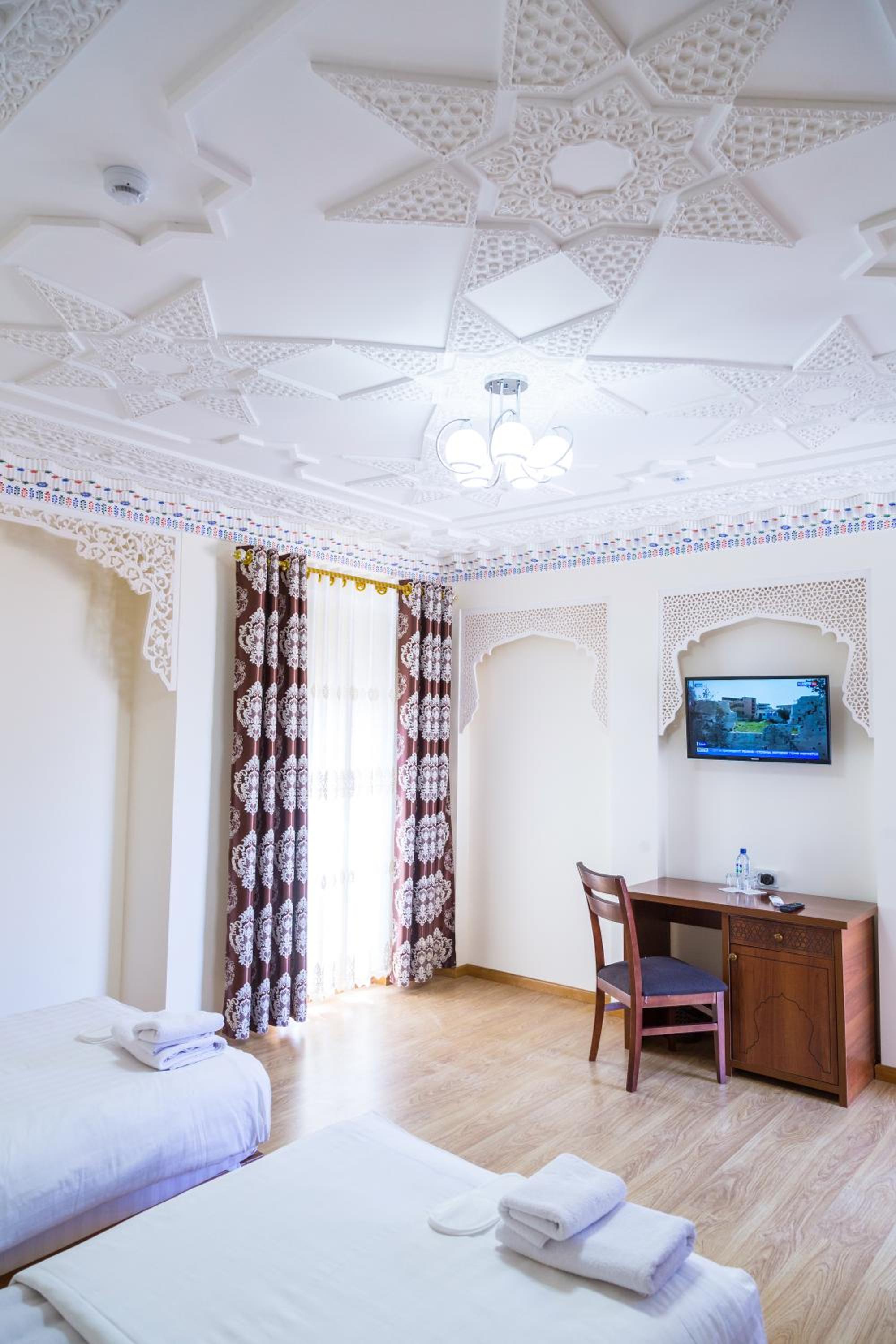 Double or Twin Room - Photo 12