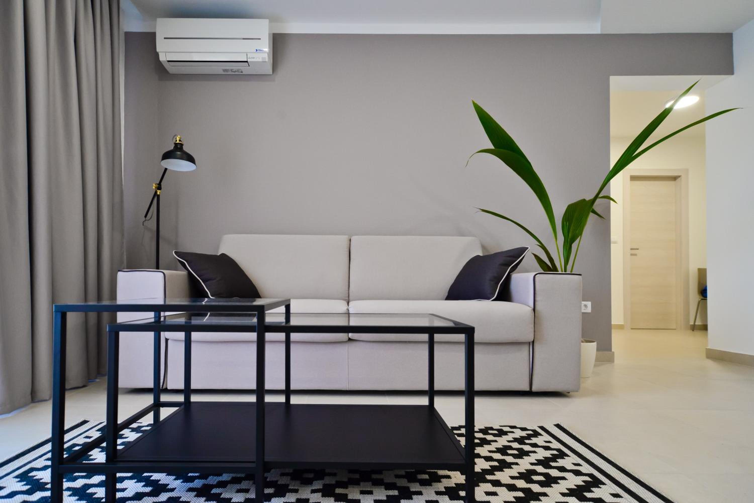 Apartment photo 1