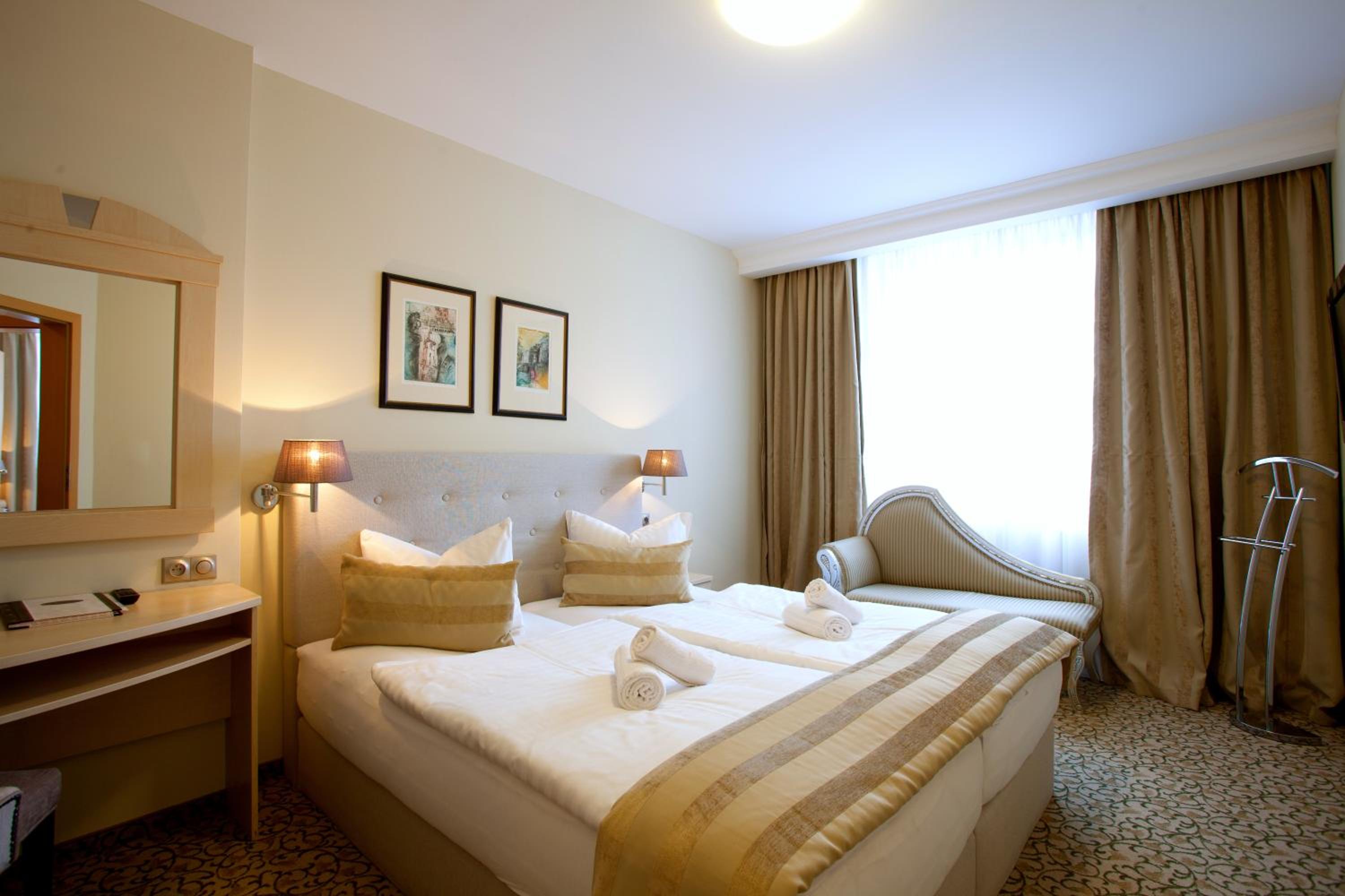 Double Room - Photo 1