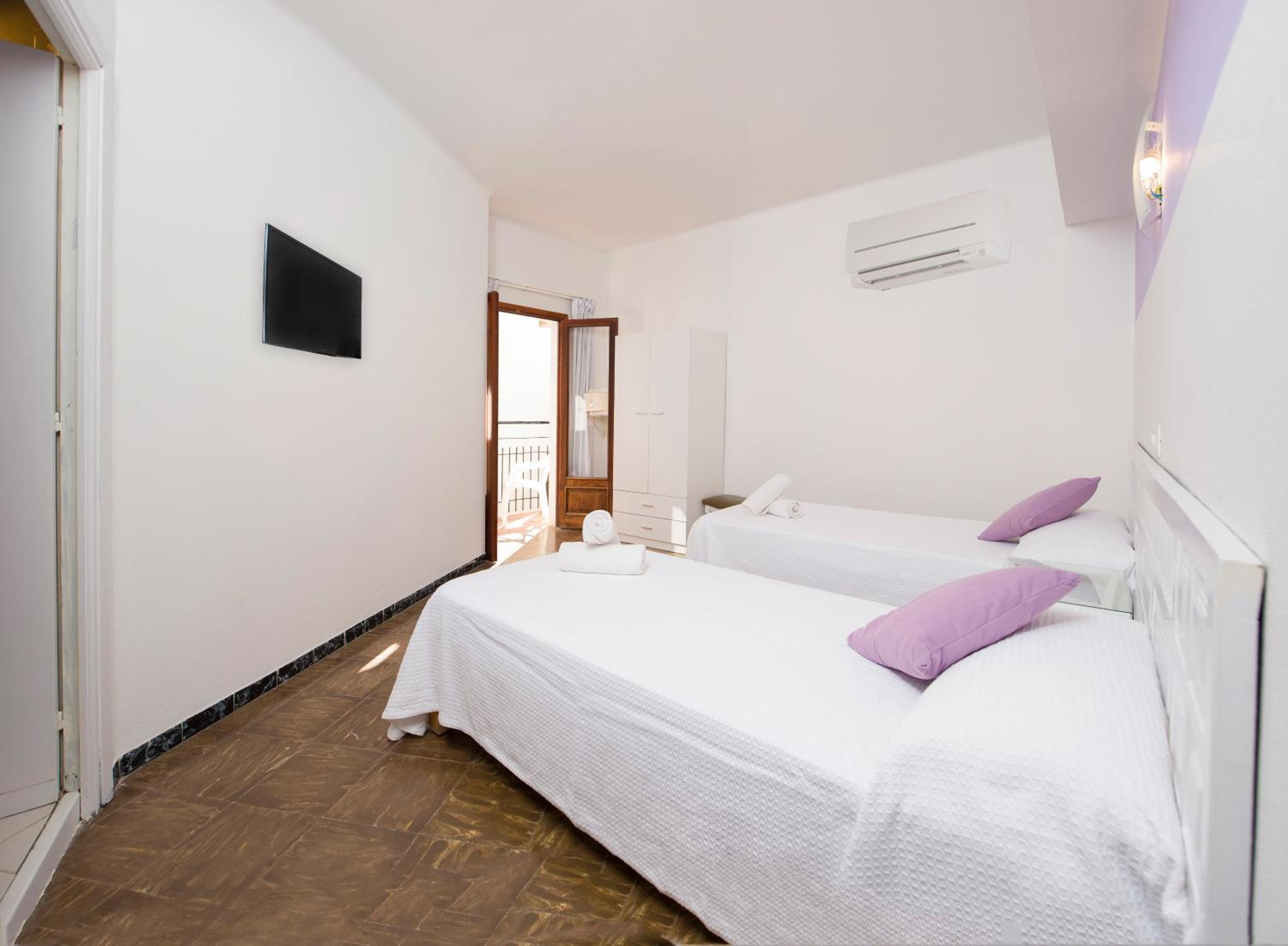 Habitación Doble con aire acondicionado y balcón