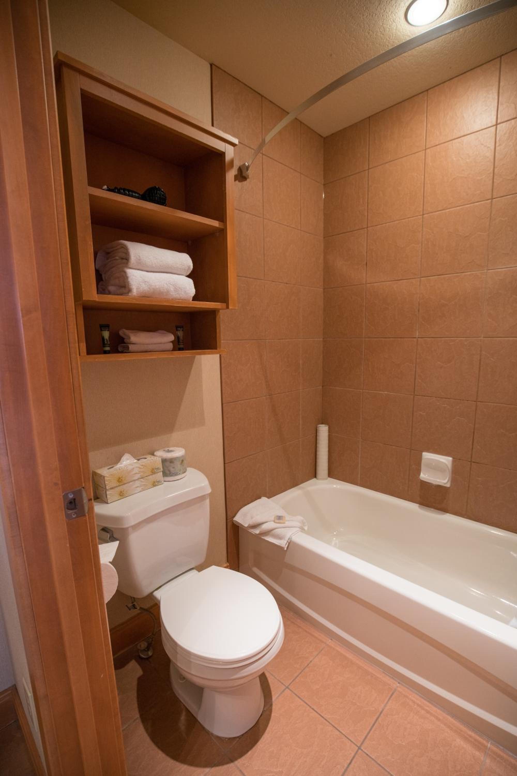 Two-Bedroom Apartment - Loft 3 Queens photo 2