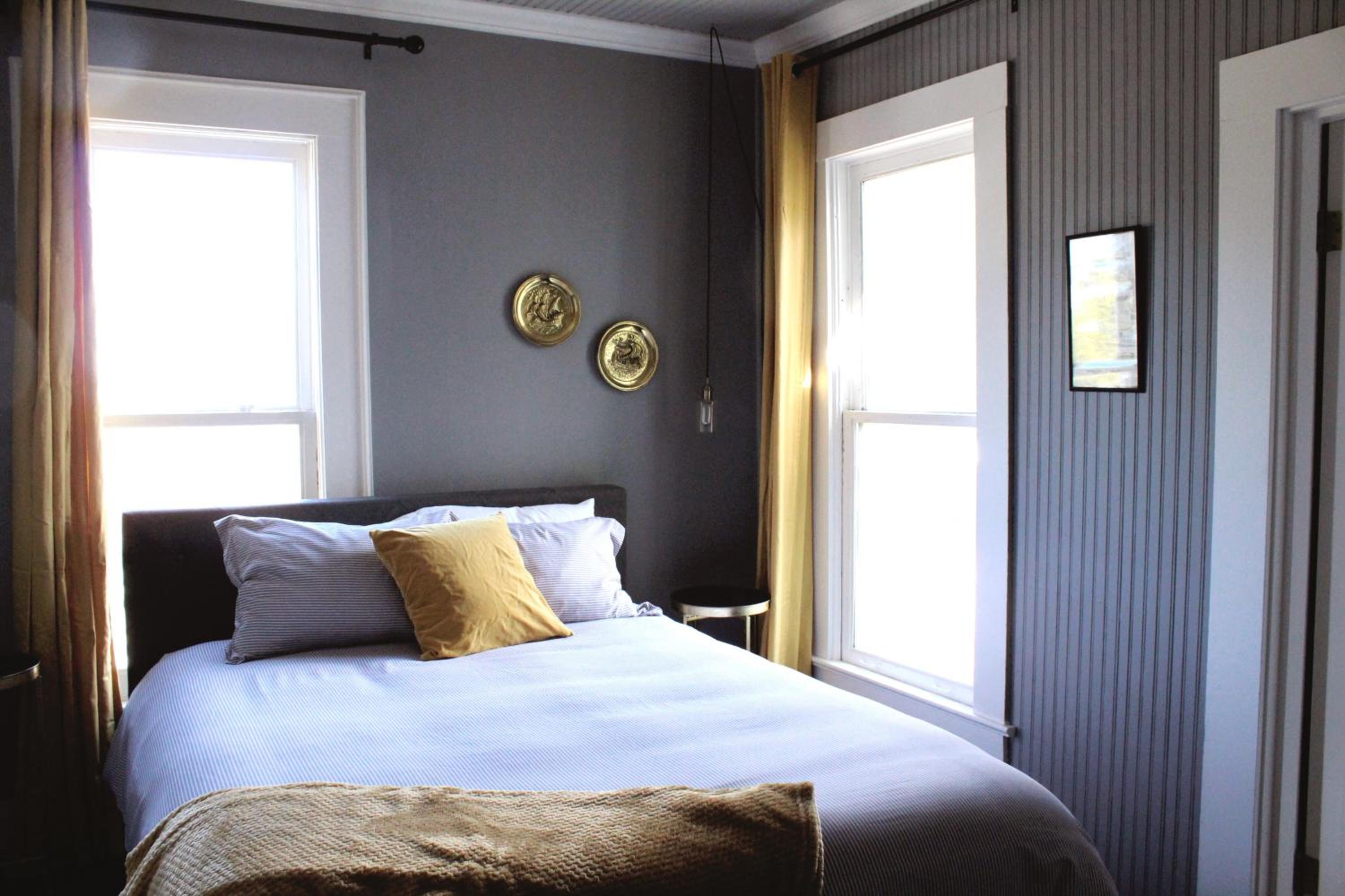 Deluxe Queen Room - Photo 1