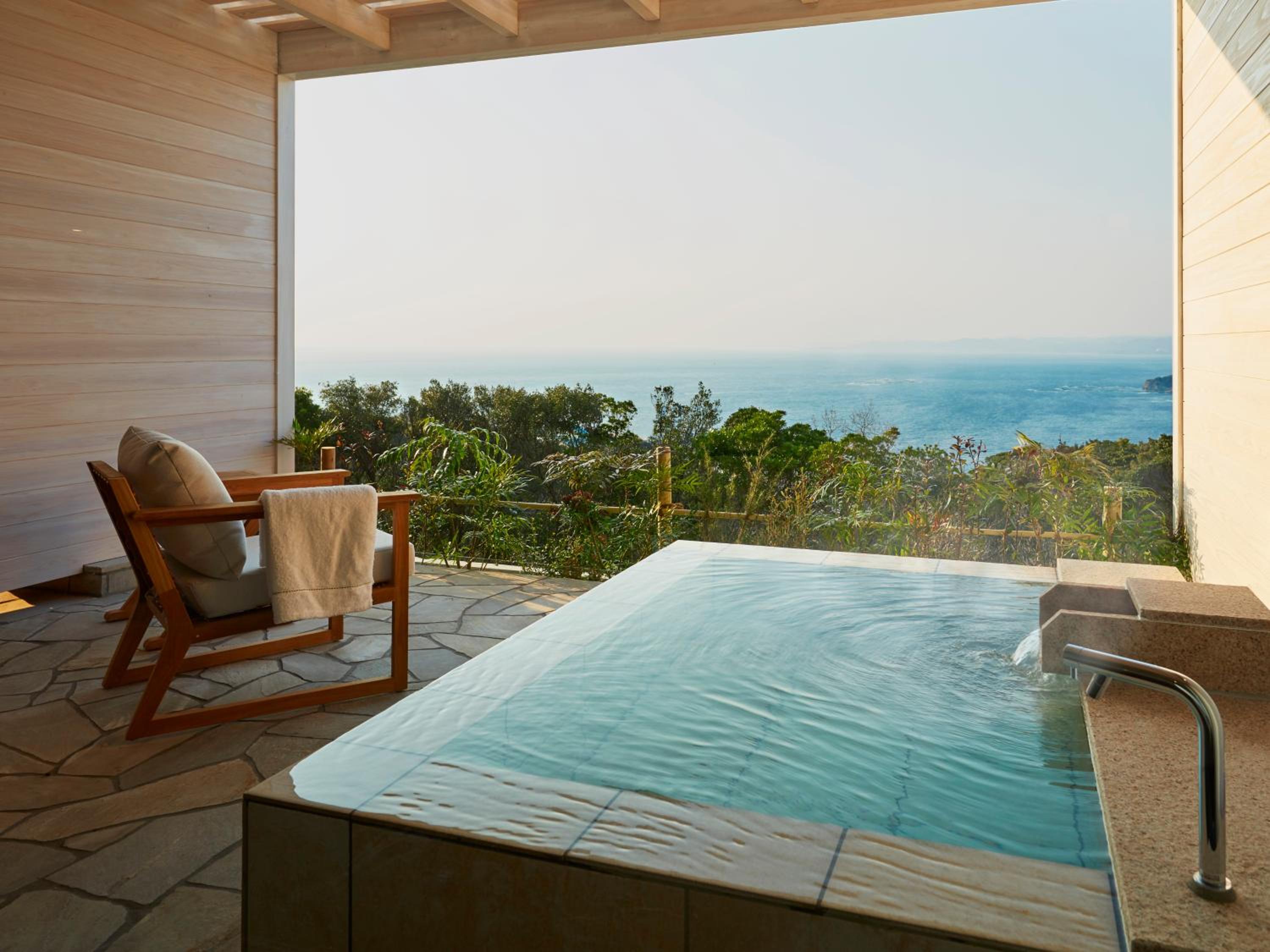 Luxury Room with Open-Air Bath and Ocean View - Photo 6