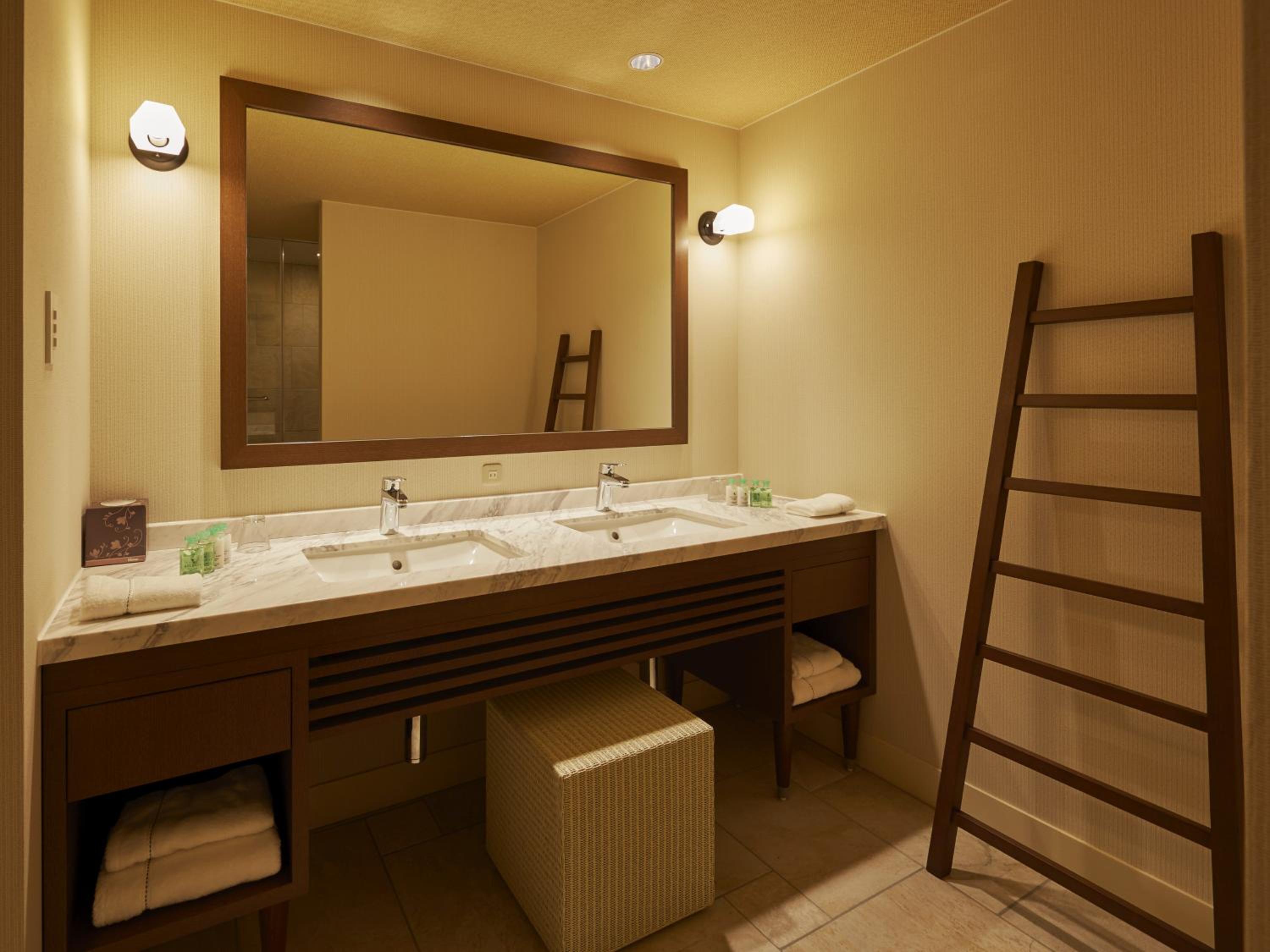 Luxury Room with Open-Air Bath and Ocean View - Photo 4