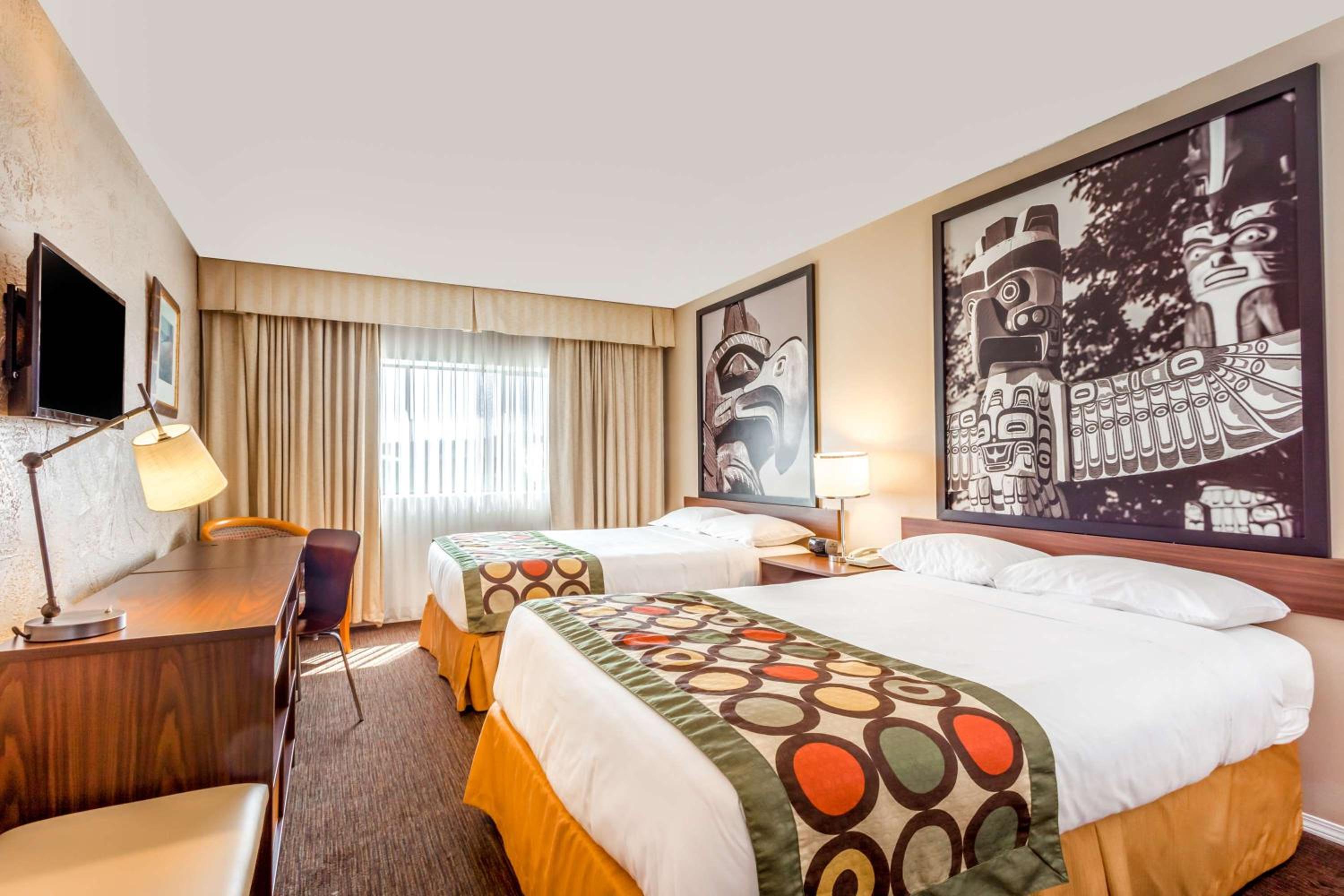 Double Room with Two Double Beds - Non-Smoking - Photo 3