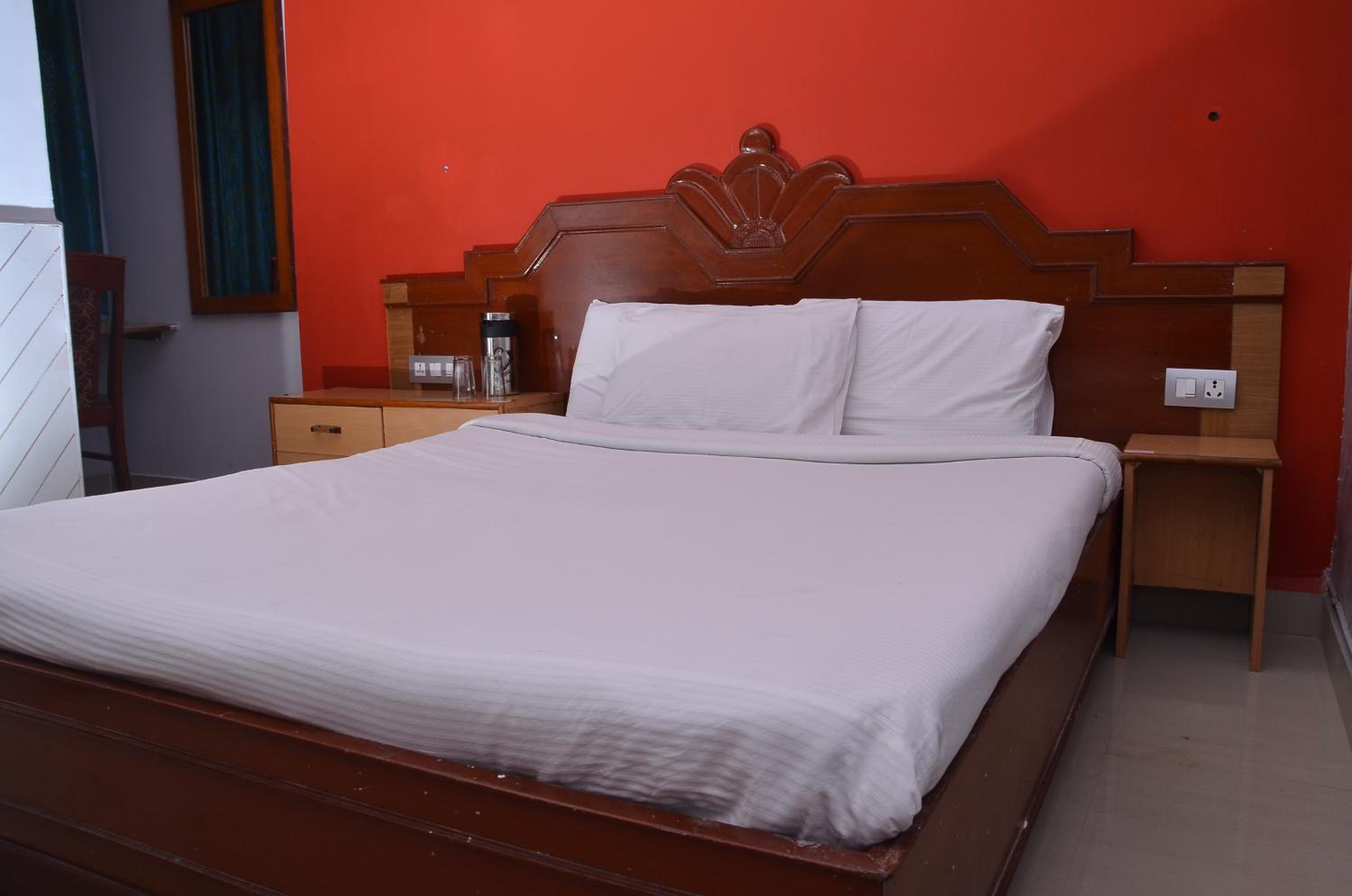 Deluxe Double Room - Photo 14