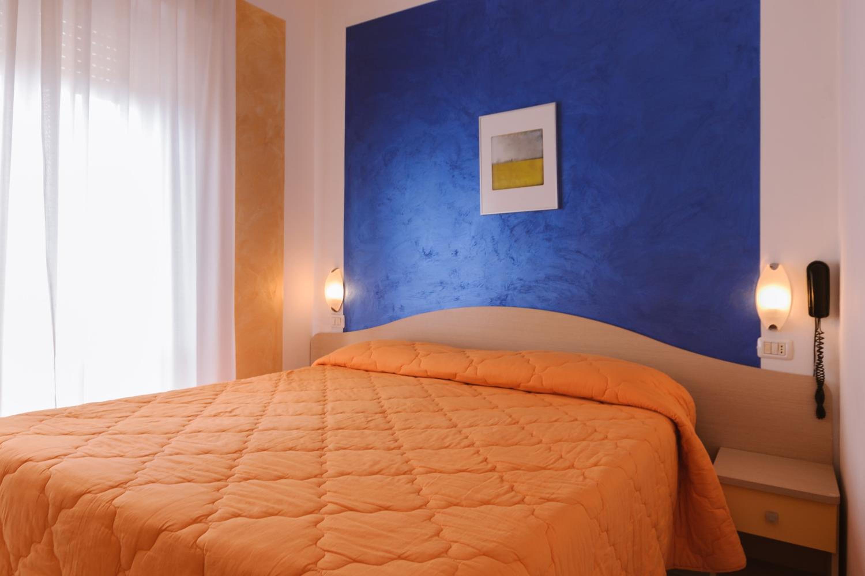 Economy Double or Twin Room - Photo 8