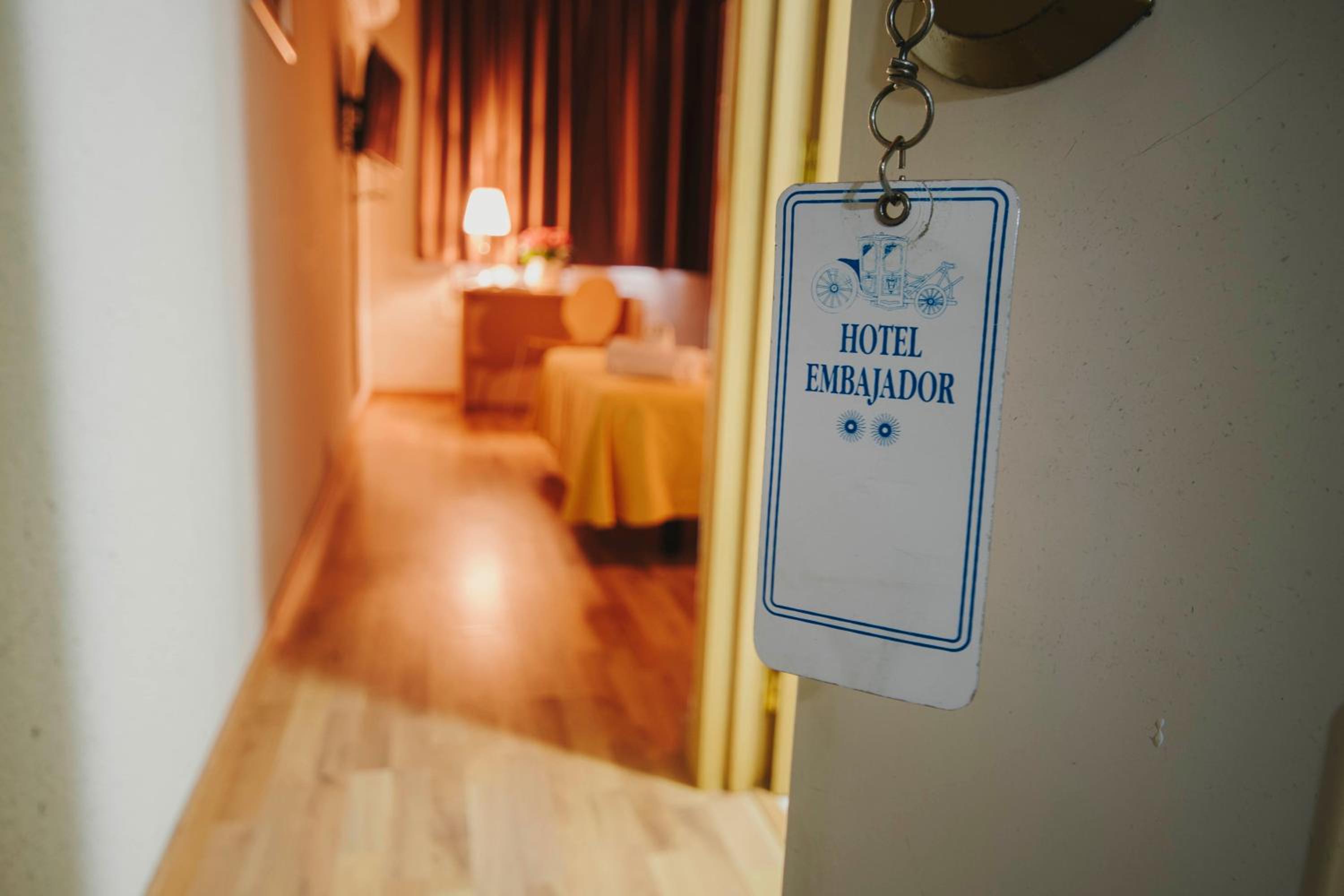 Double or Twin Room - Photo 2
