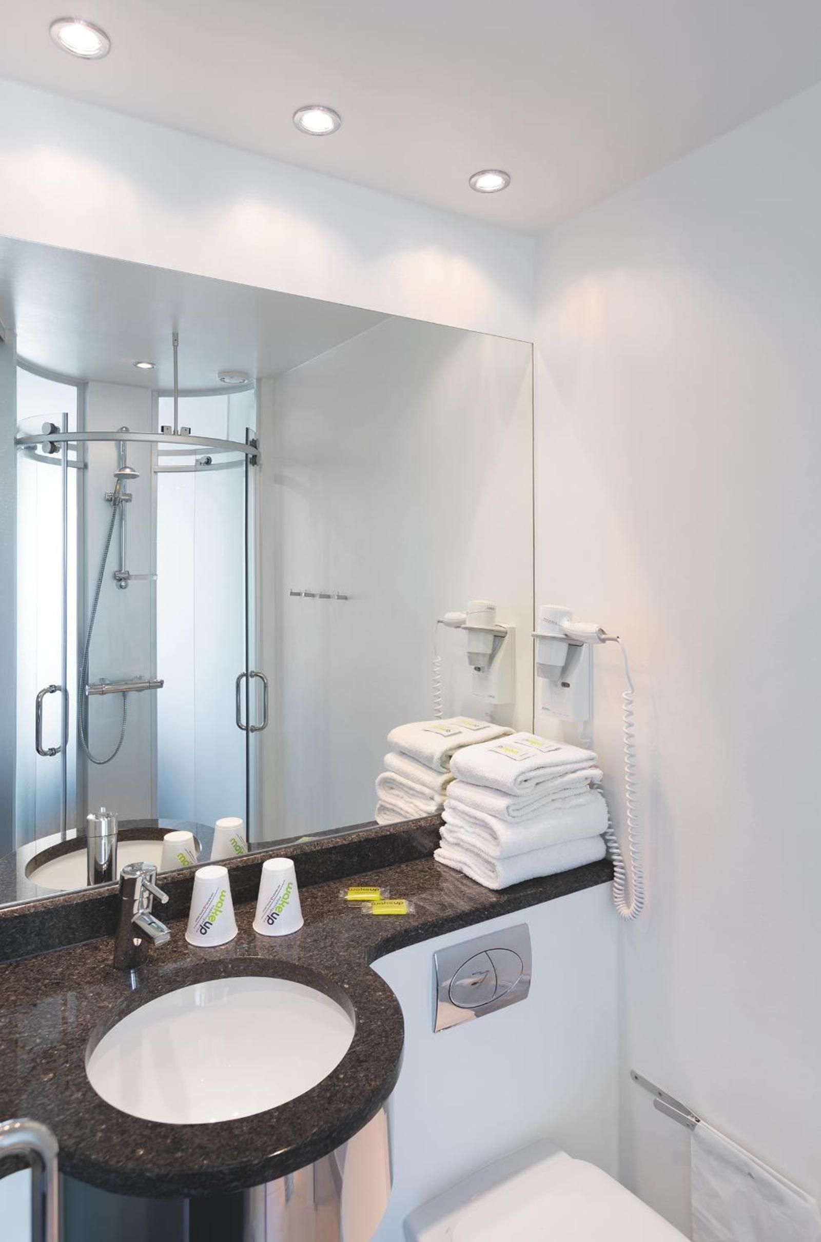 Standard  Room - Photo 5