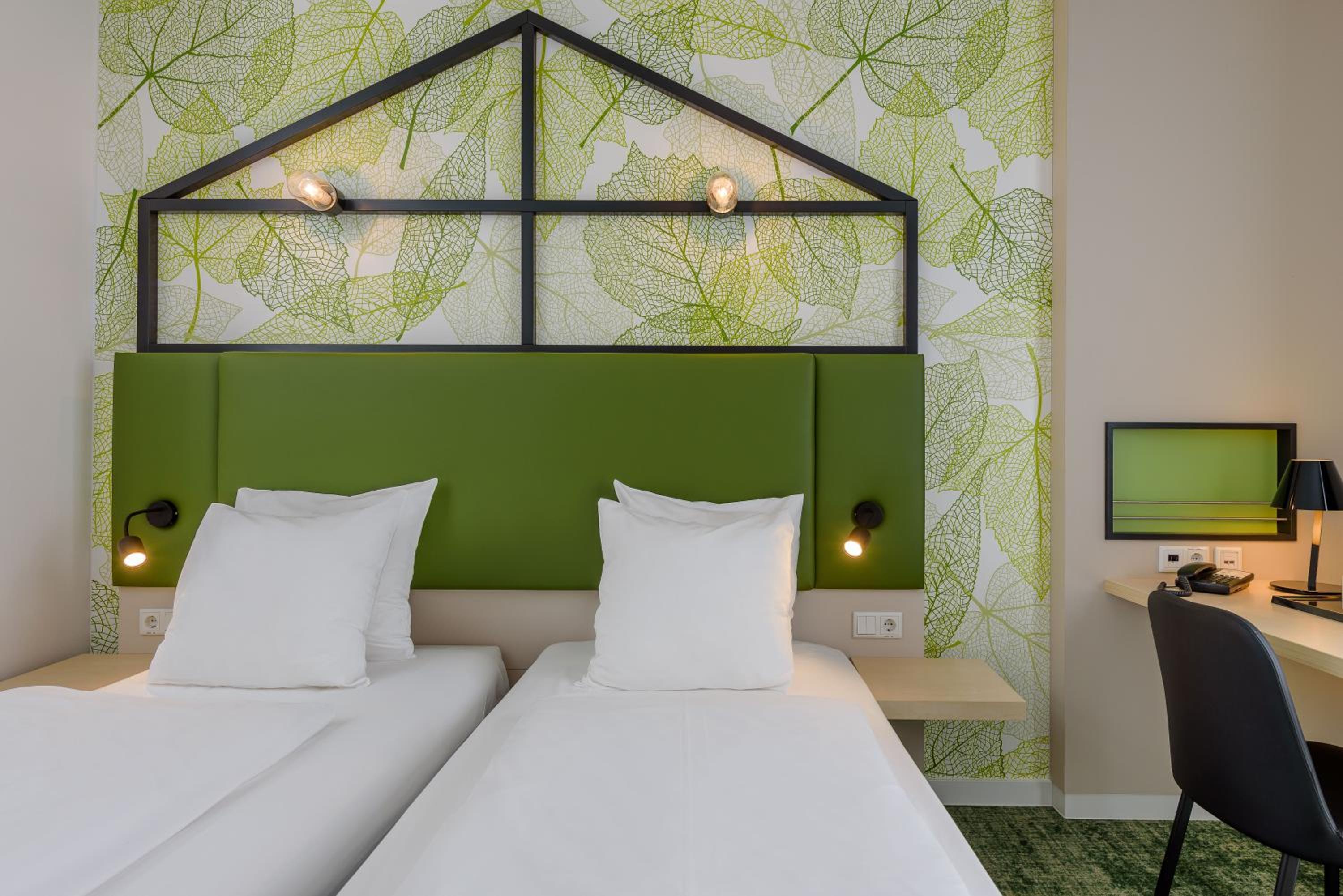 Superior Twin Room - Photo 8