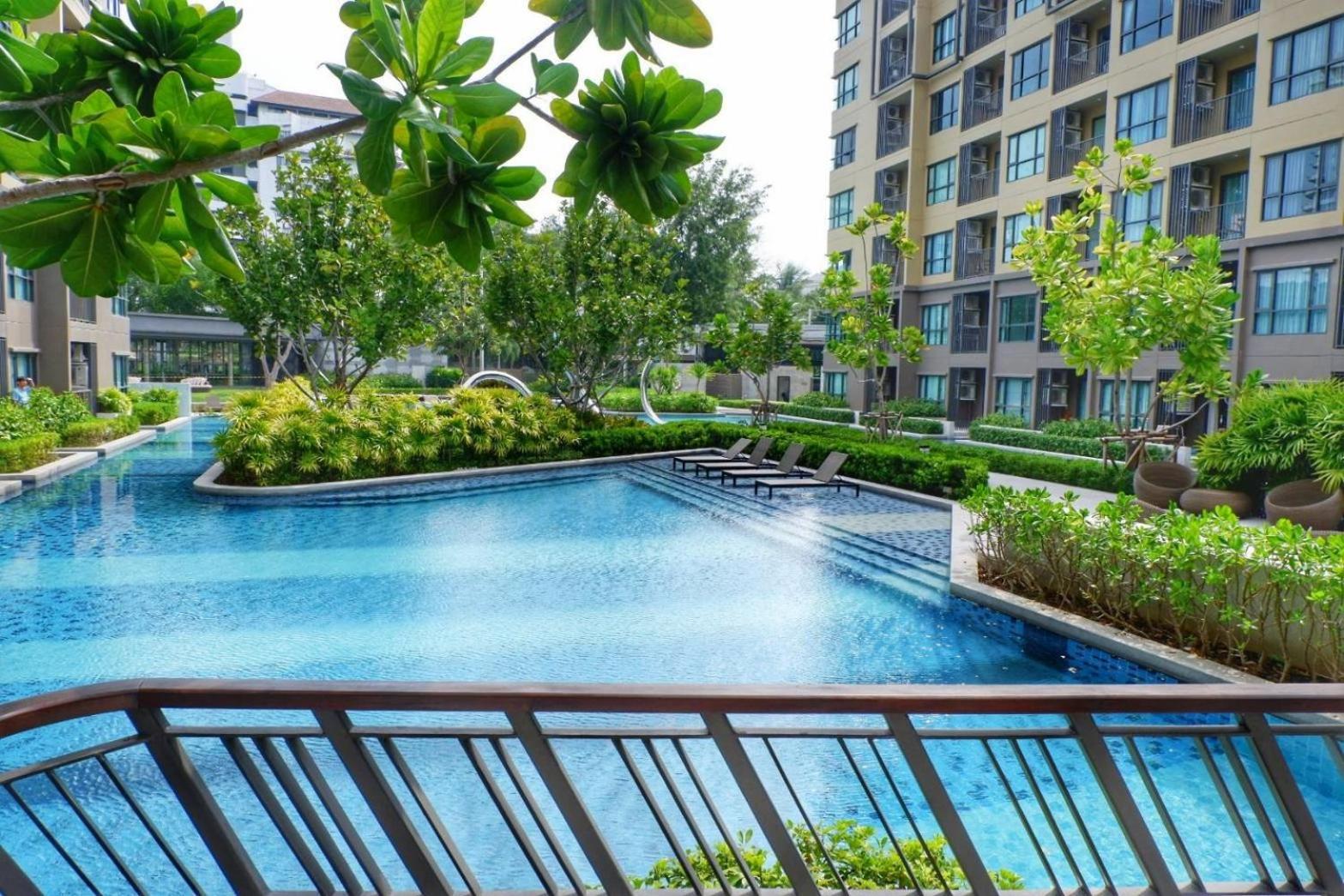 Suite with Pool View - Photo 42