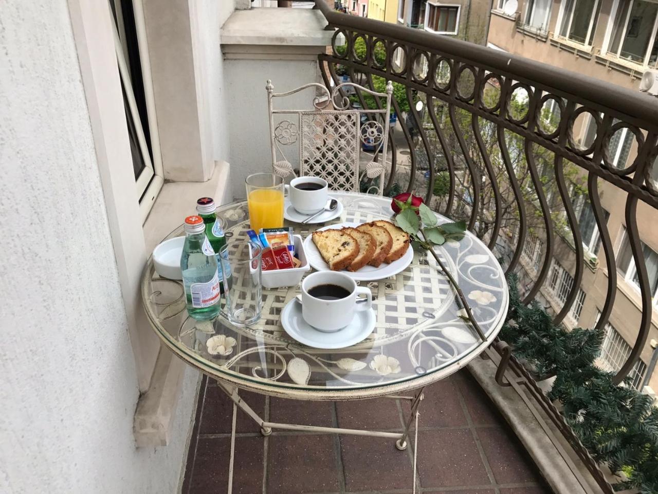 Apartment with Terrace and City View - Free Airport Transfer & VIP package - Photo 2