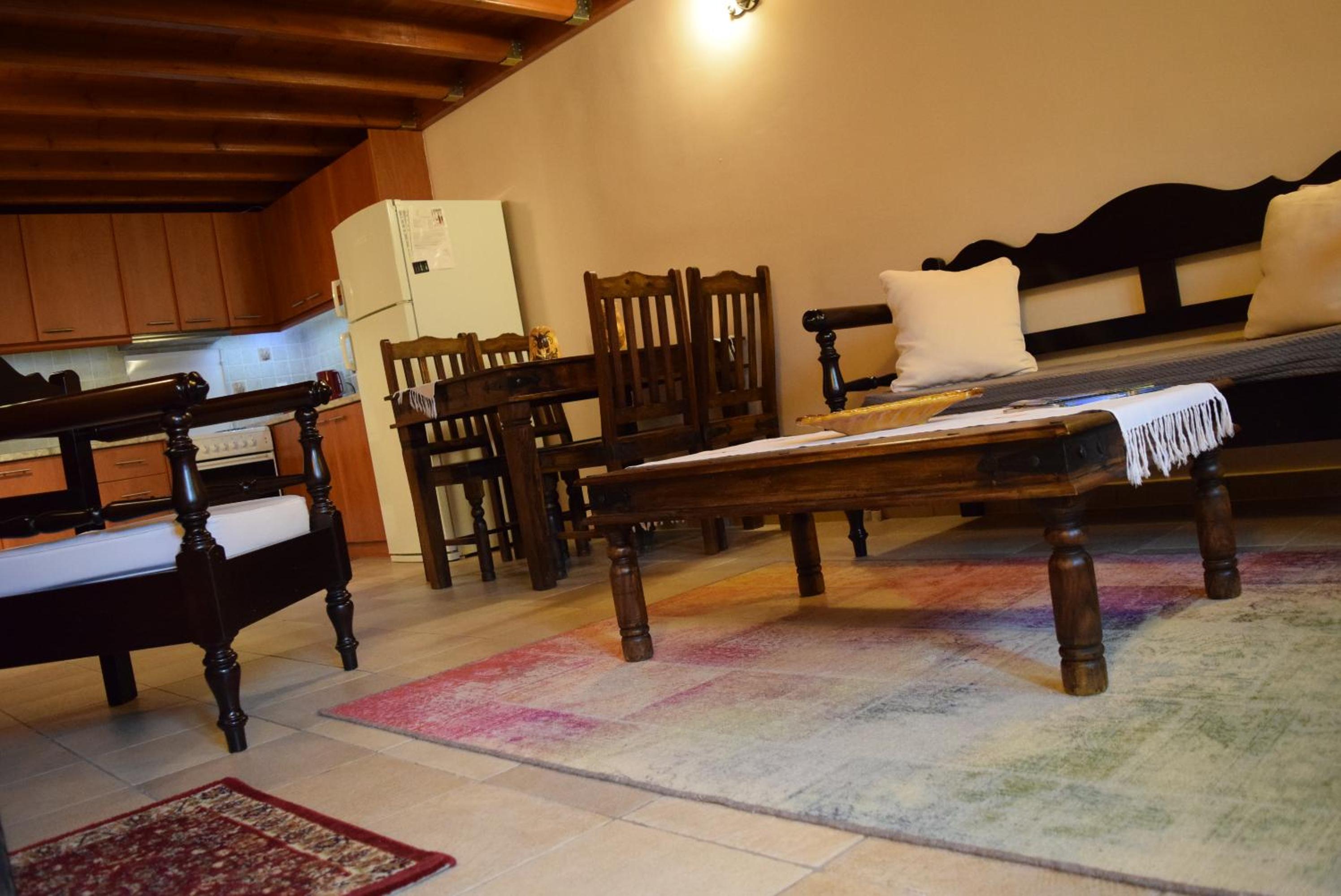 Apartment - Split Level photo 2