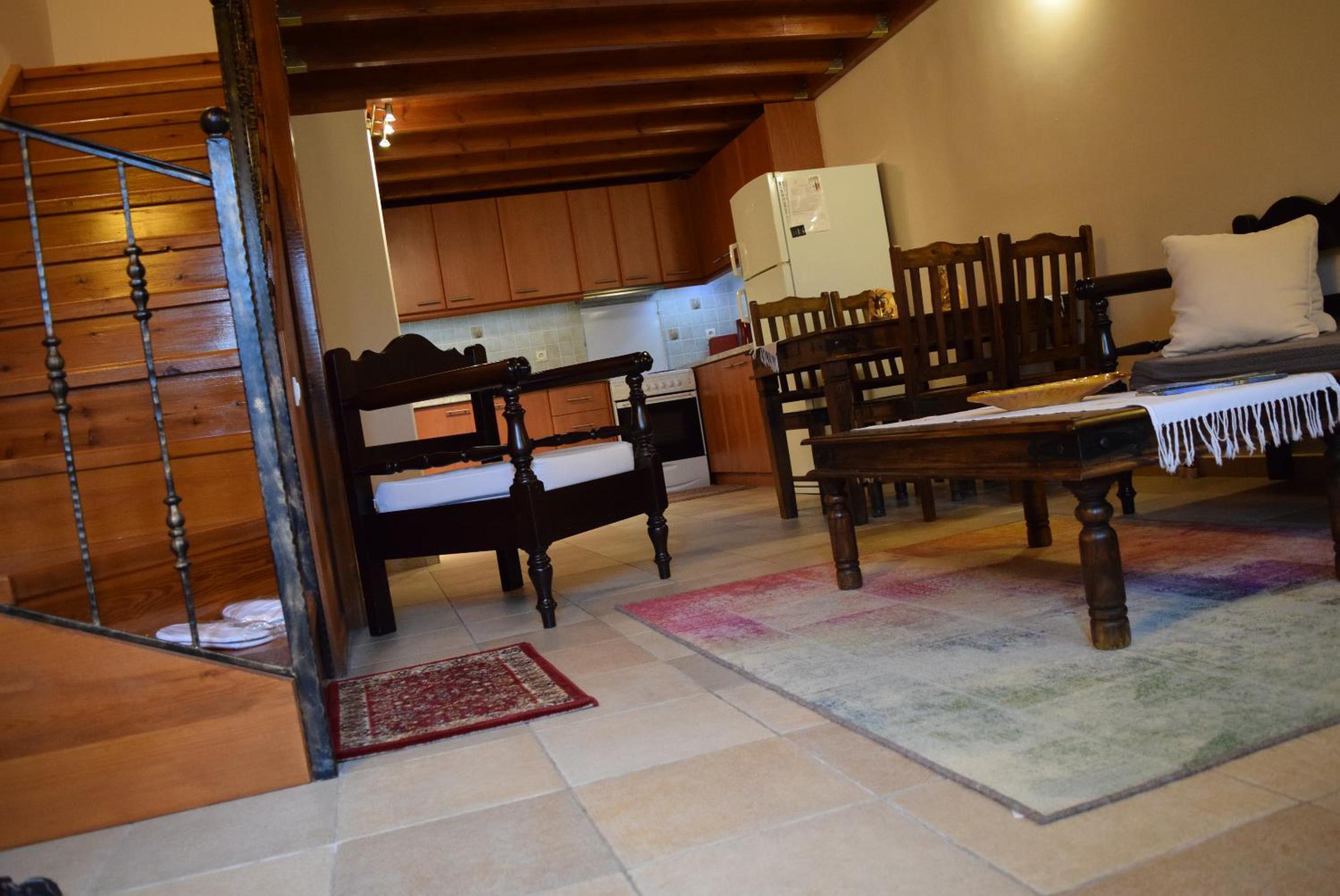 Apartment - Split Level photo 3