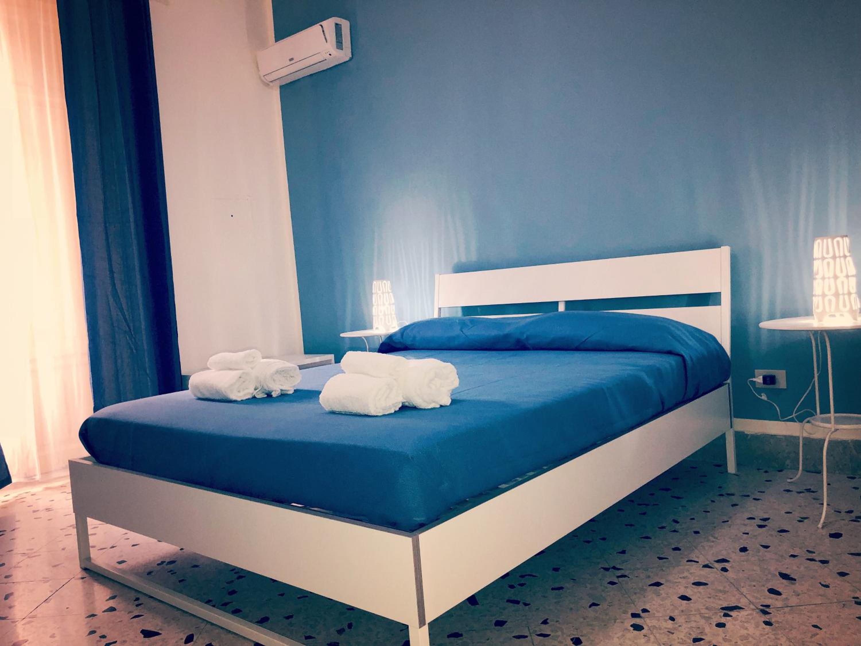 Double Room with Private External Bathroom photo 1