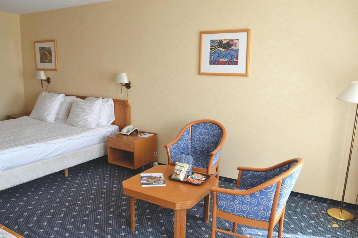 Deluxe Double Room with Bath photo 1
