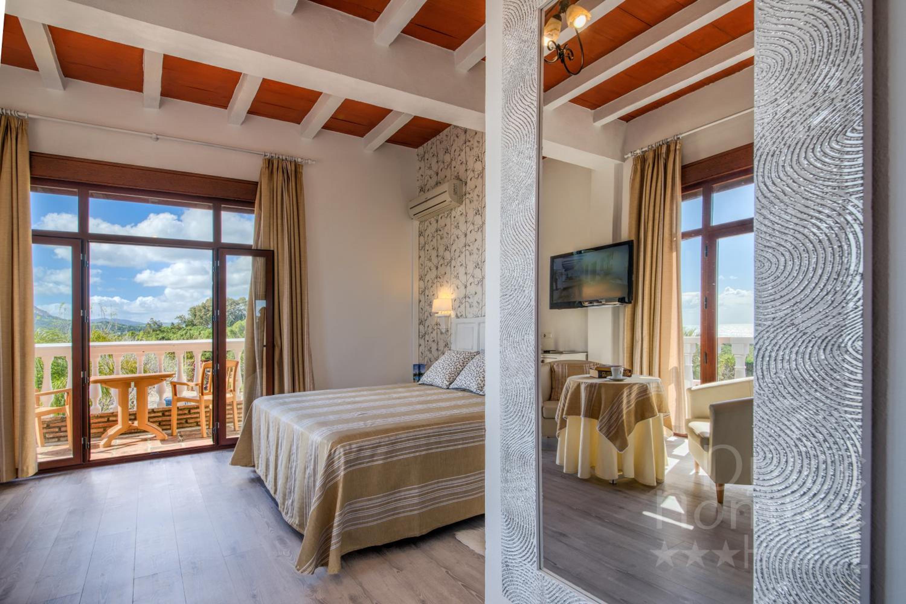 Suite with Sea View photo 3