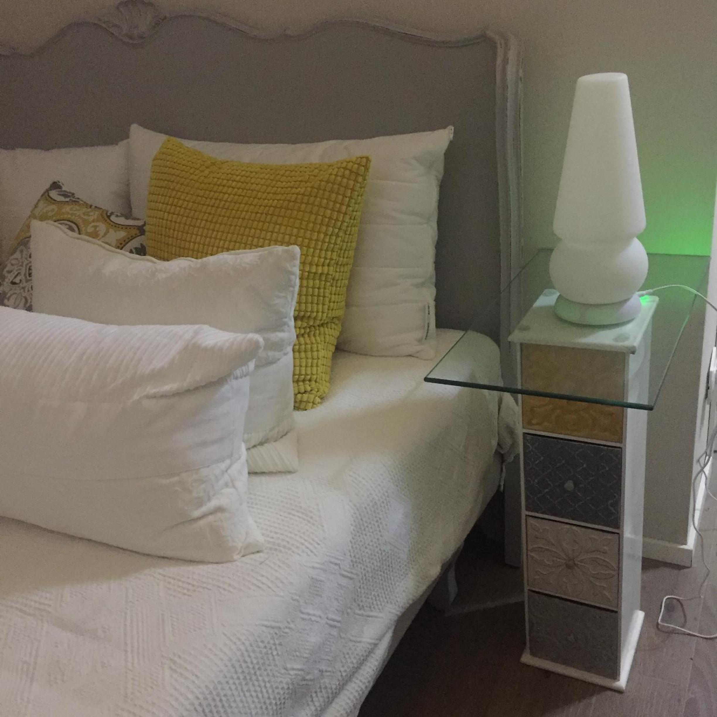 Twin Room with Private External Bathroom photo 1