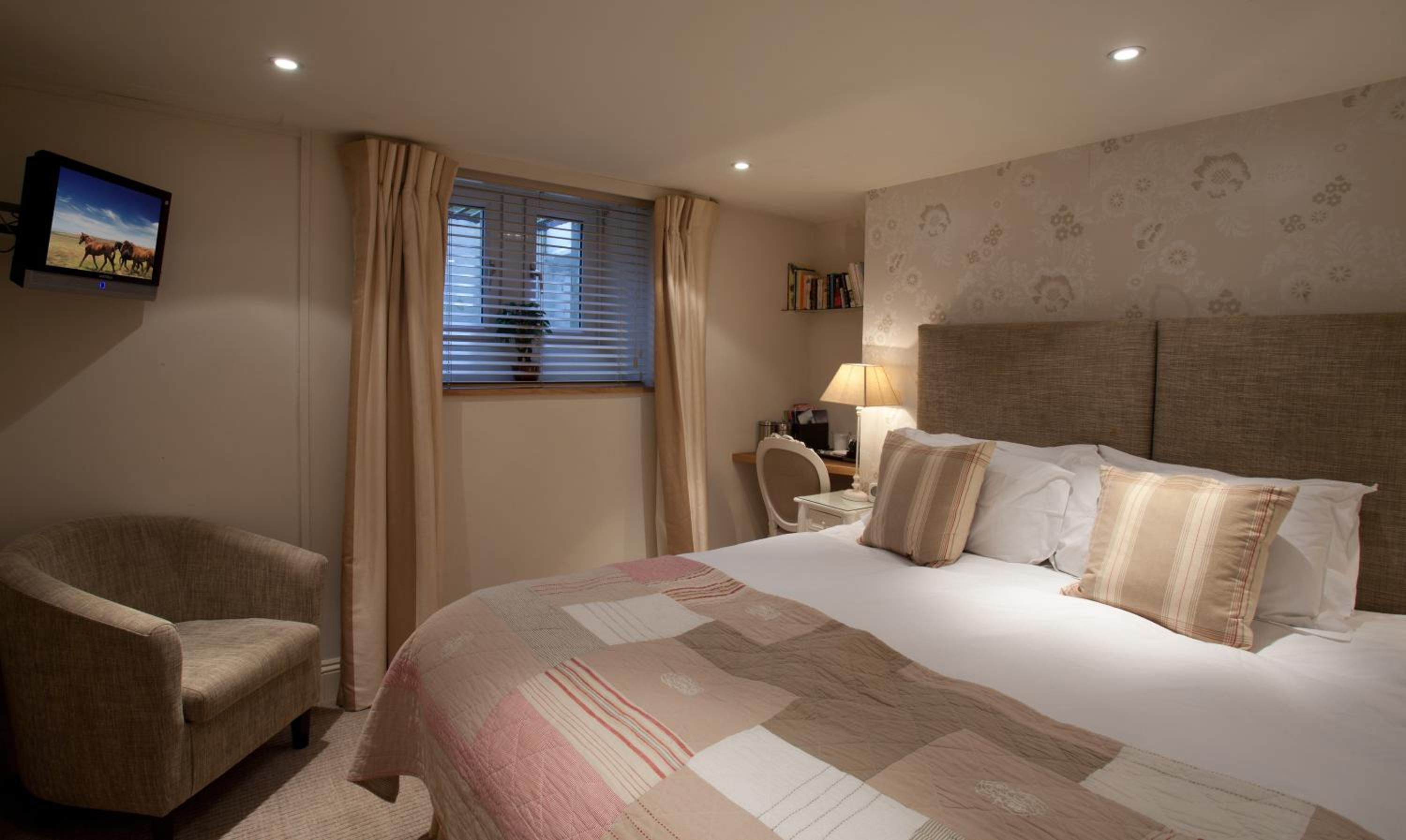 Standard Double or Twin Room - Photo 3
