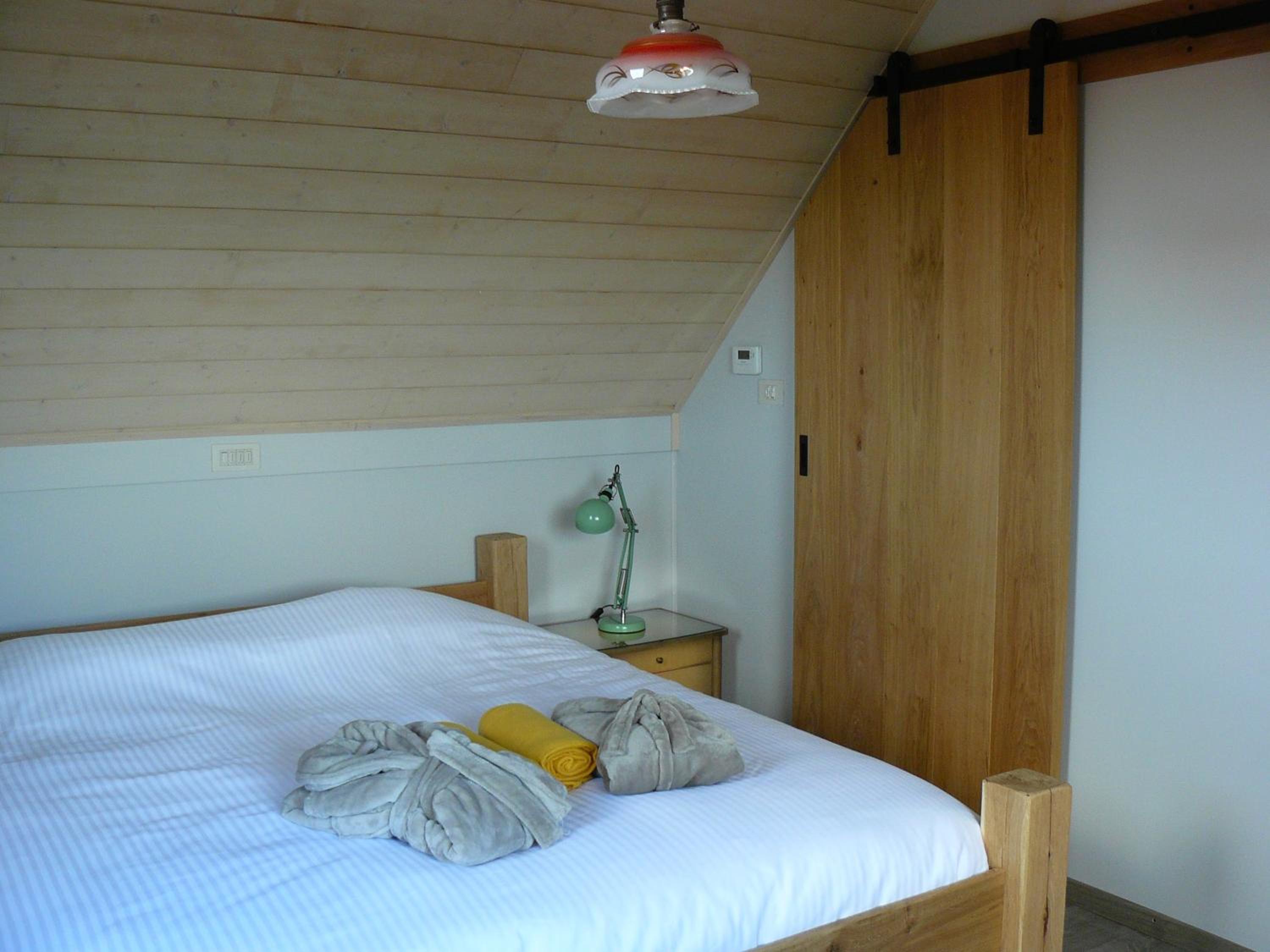 Deluxe King Room photo 1