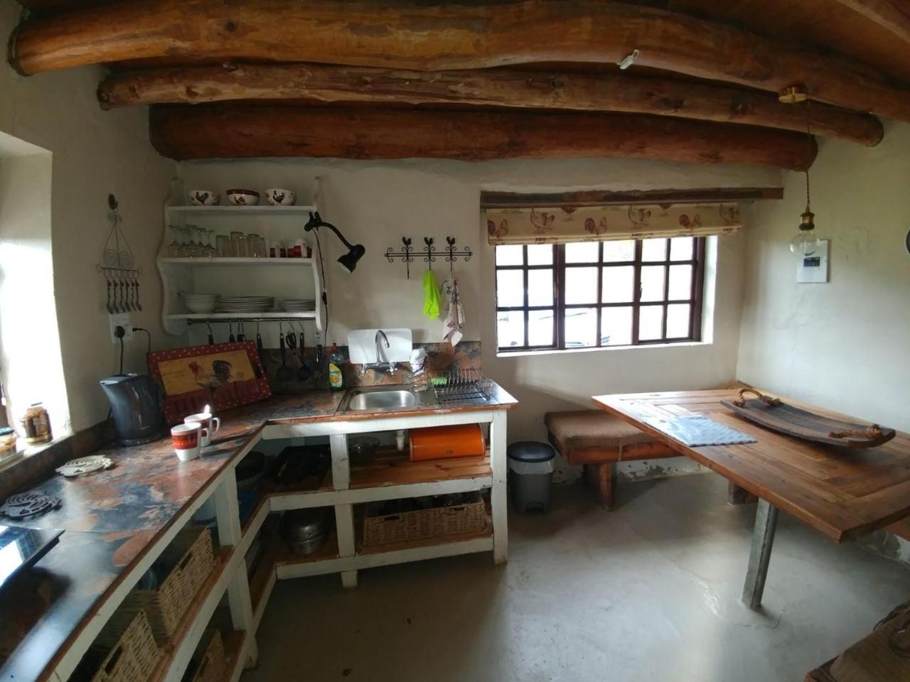 Two-Bedroom House - Photo 9