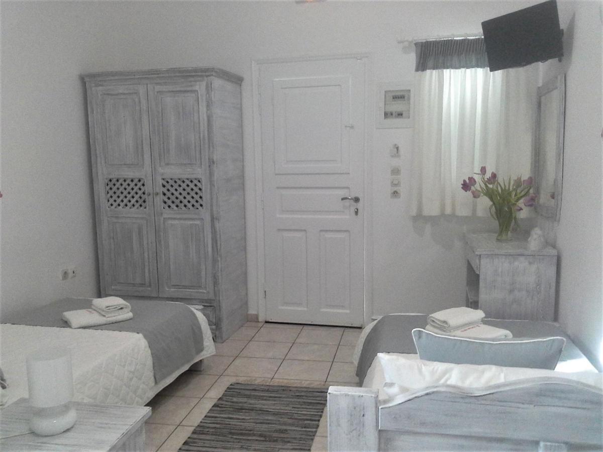 Standard Twin Room with Sunset View photo 3