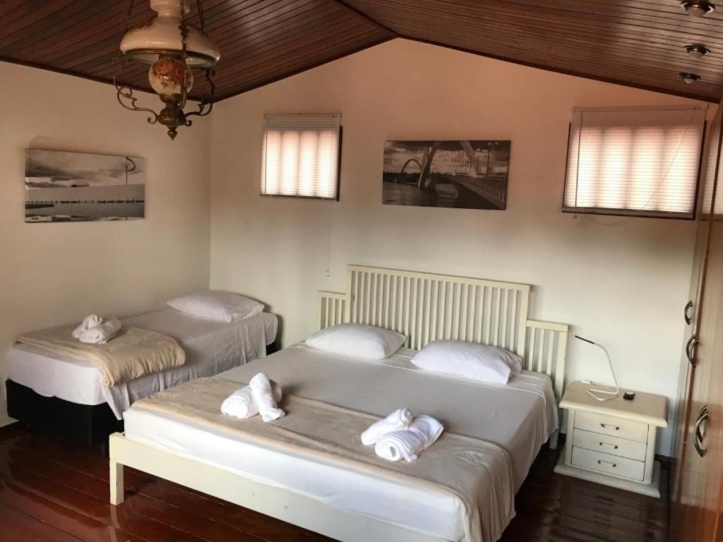 Deluxe King Suite with Balcony - Photo 7