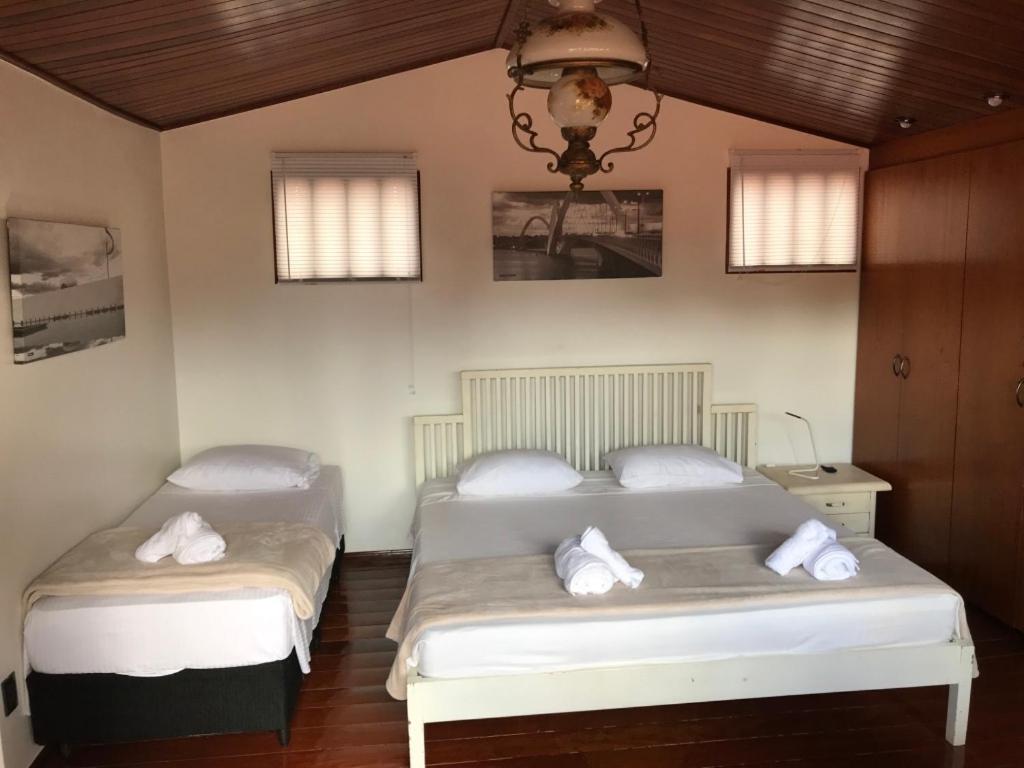 Deluxe King Suite with Balcony - Photo 6