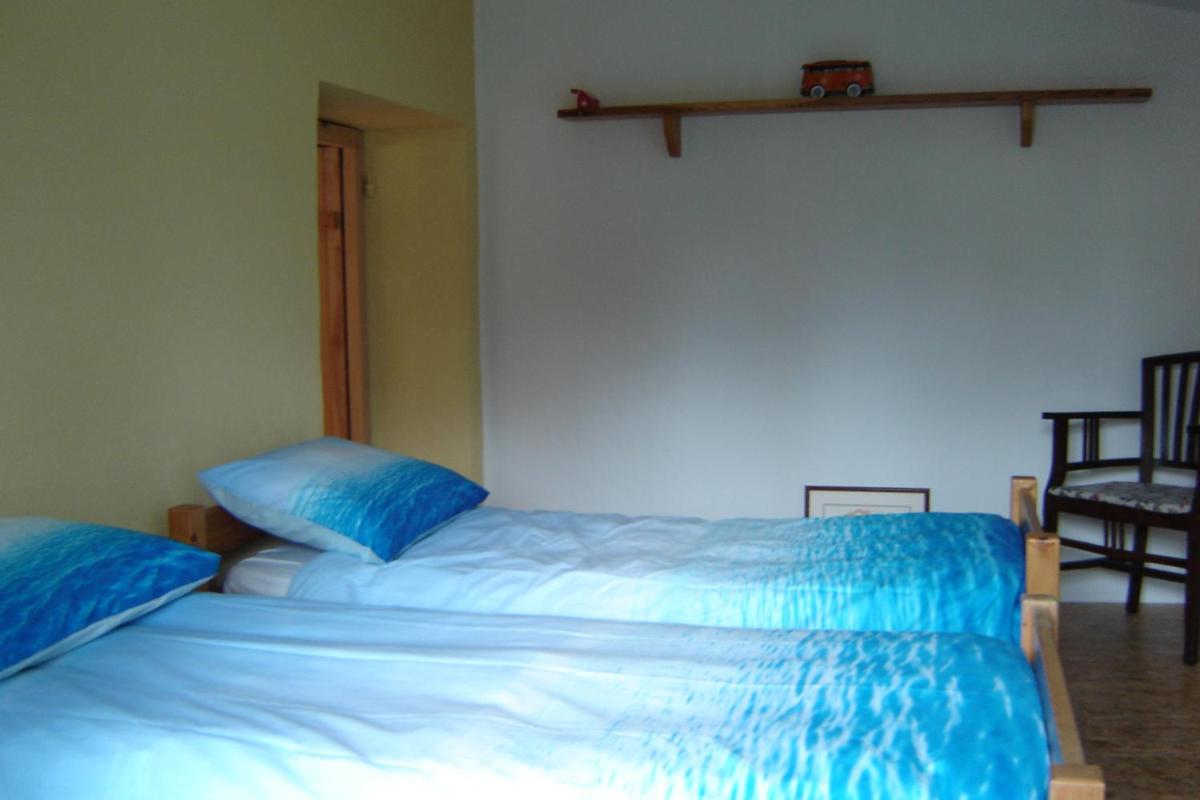 Quadruple Room with Private Bathroom photo 3