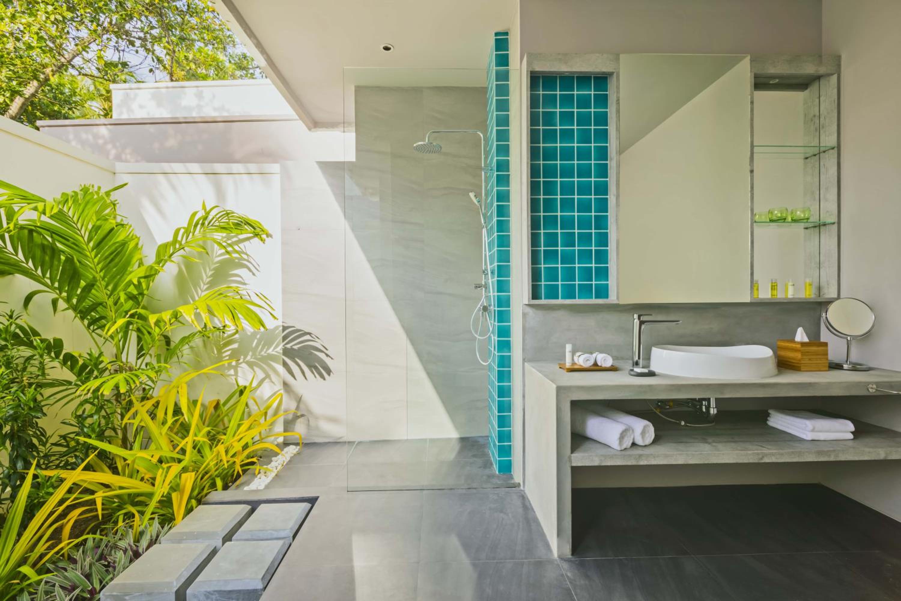 Beach Bungalow - Photo 2