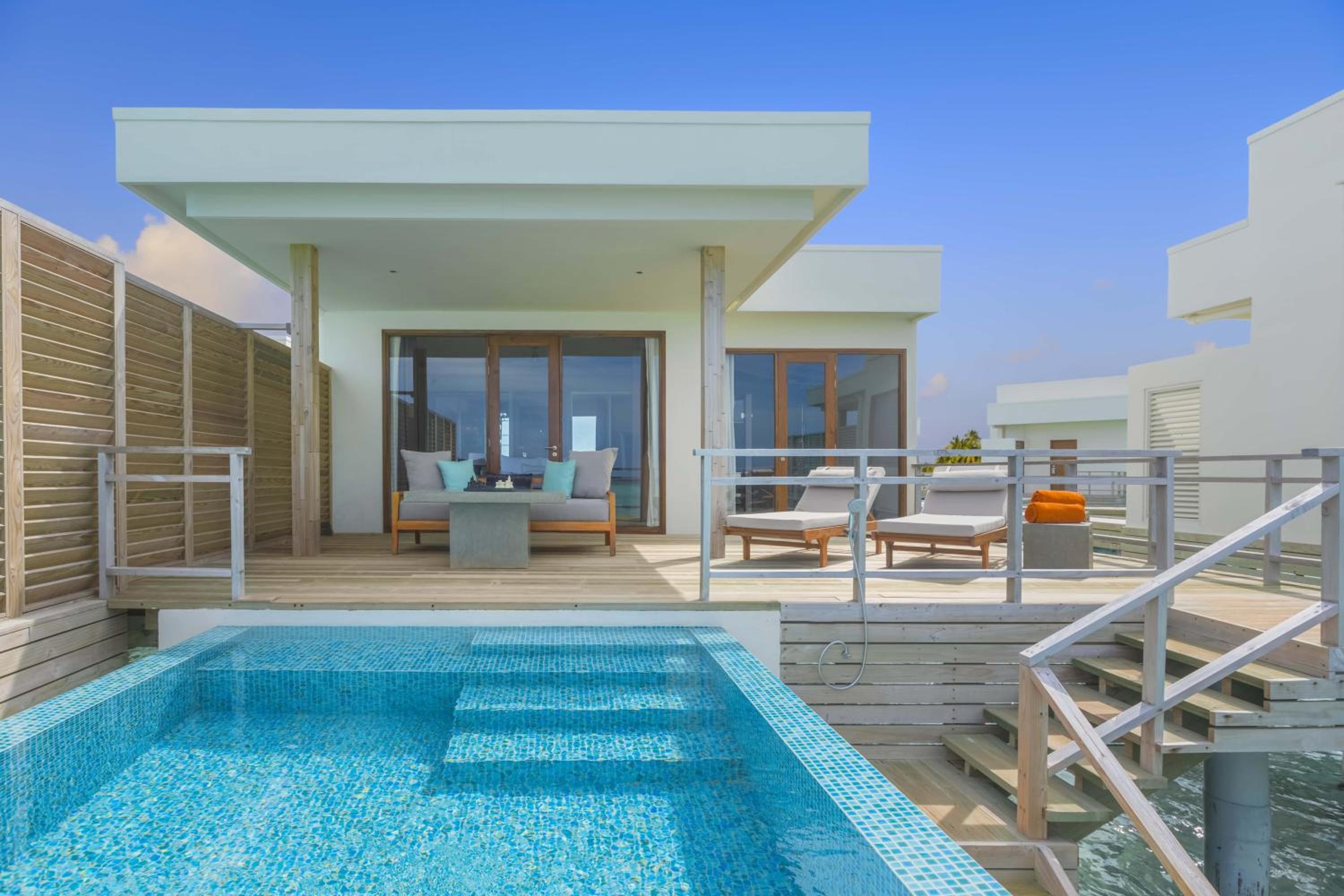 Lagoon Villa with Pool - Photo 7