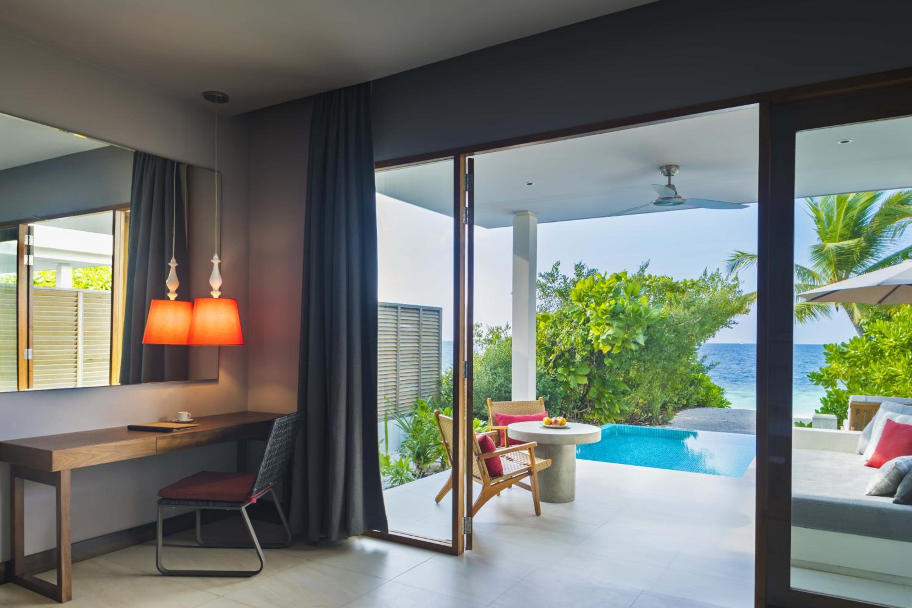 Beach Villa with Pool - Photo 6