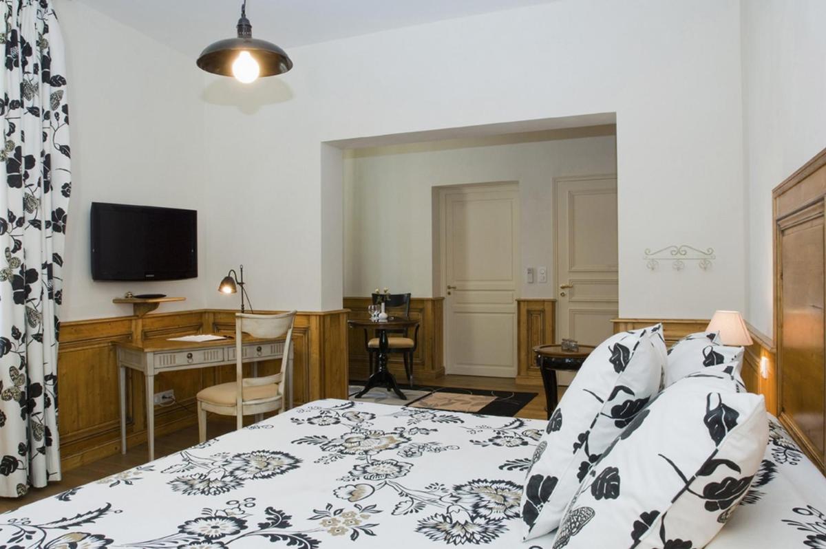 Double Room - Disability Access- La Carmenere