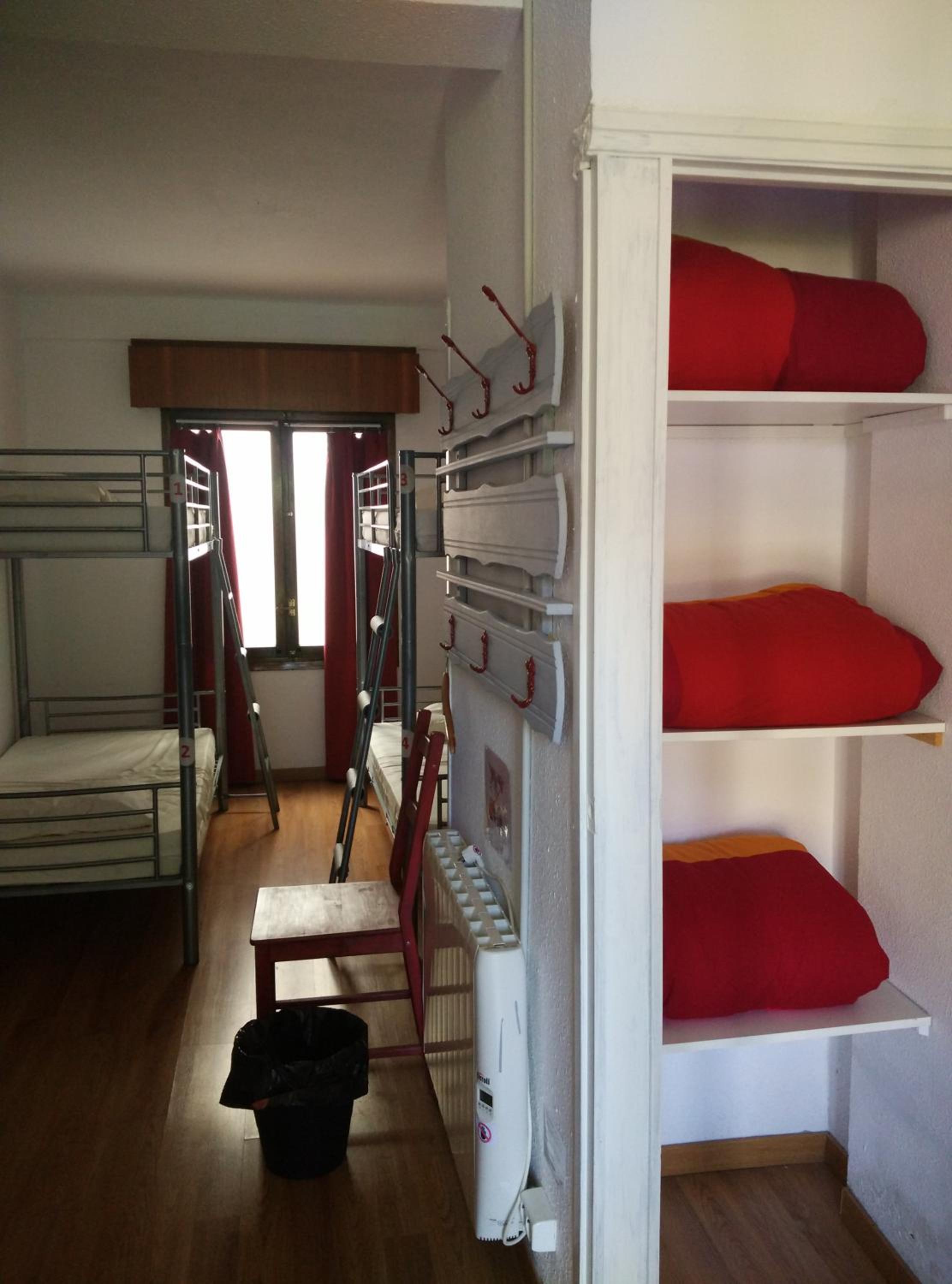 Single Bed in Mixed Dormitory Room photo 2