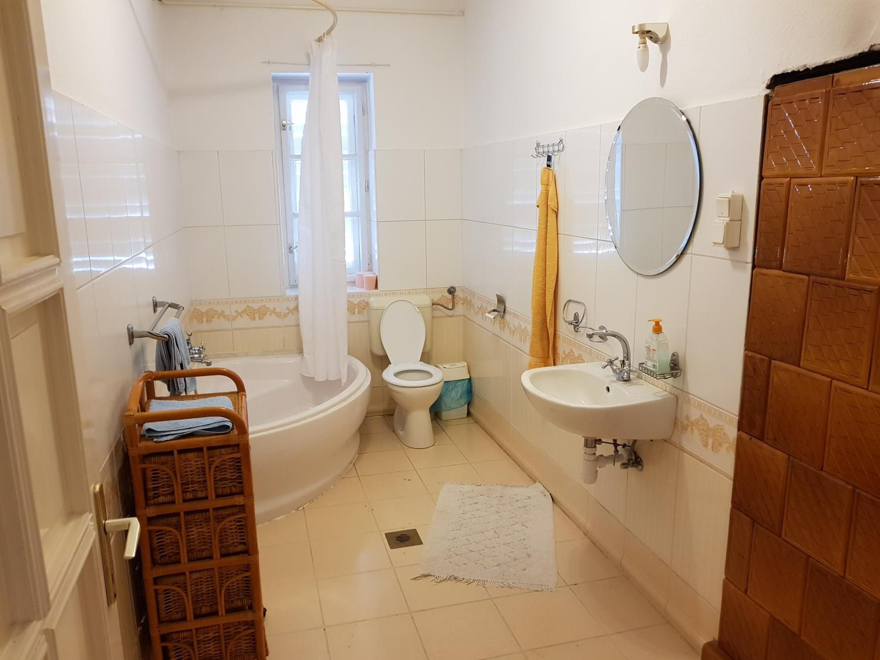 Family Room with Bathroom - Photo 81