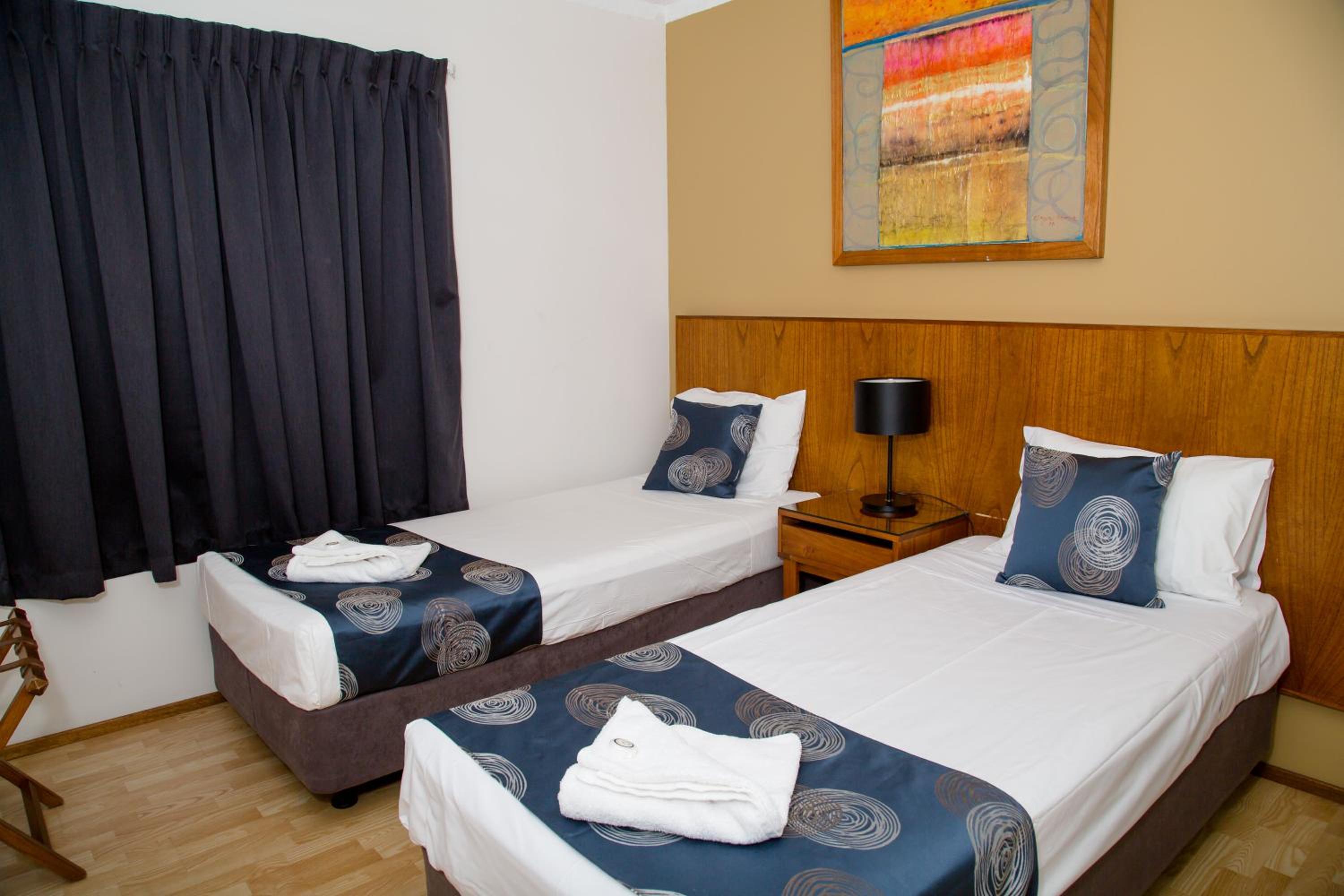 Standard Two Bedroom Apartment includes Free Parking & Wifi