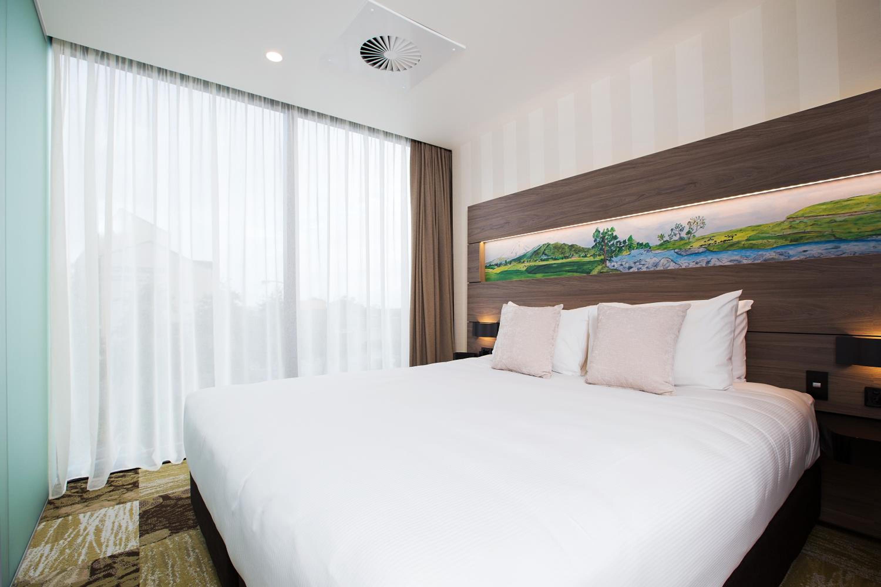 Superior Two-Bedroom Apartment with King Beds photo 3