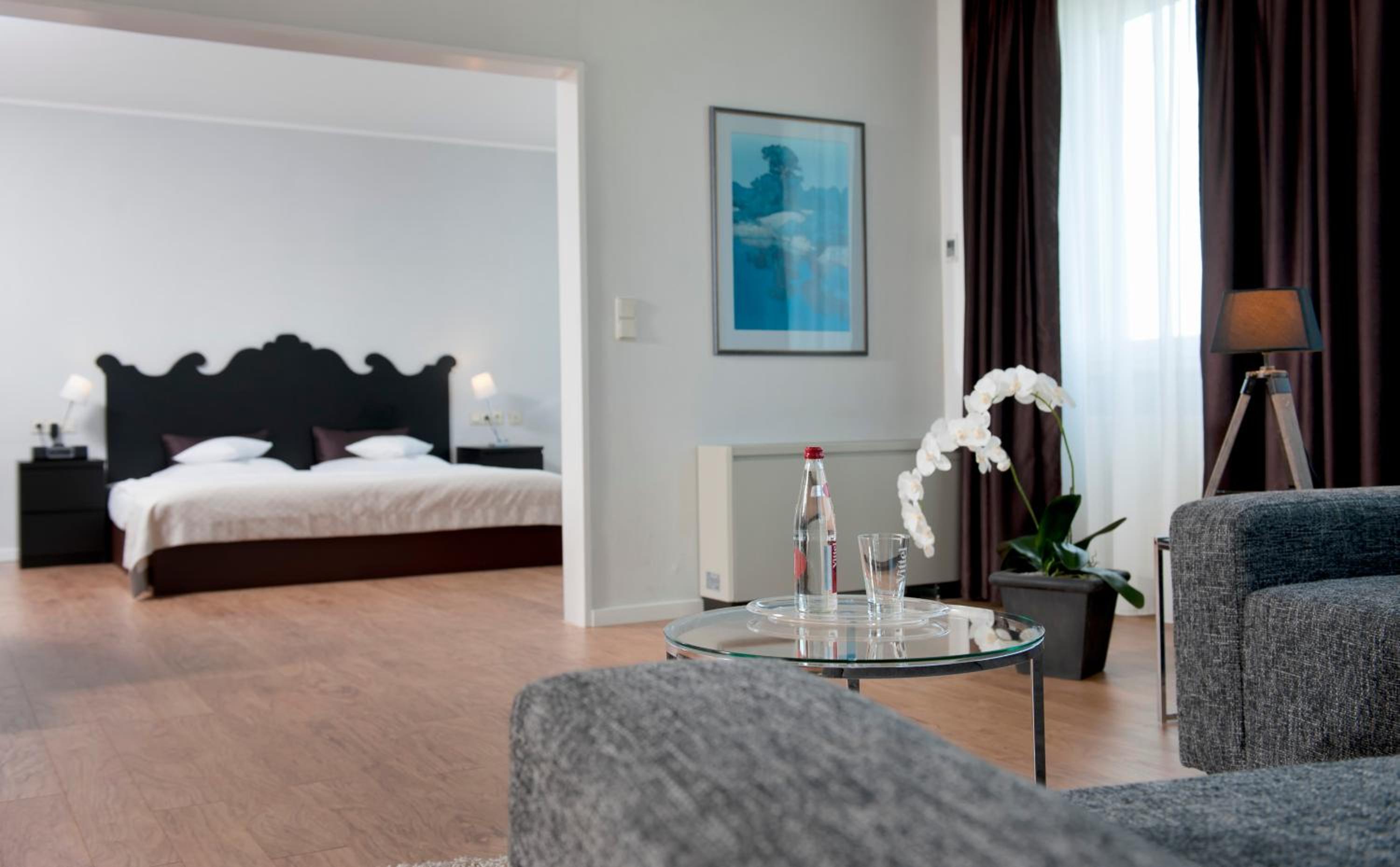 Suite - Photo 4