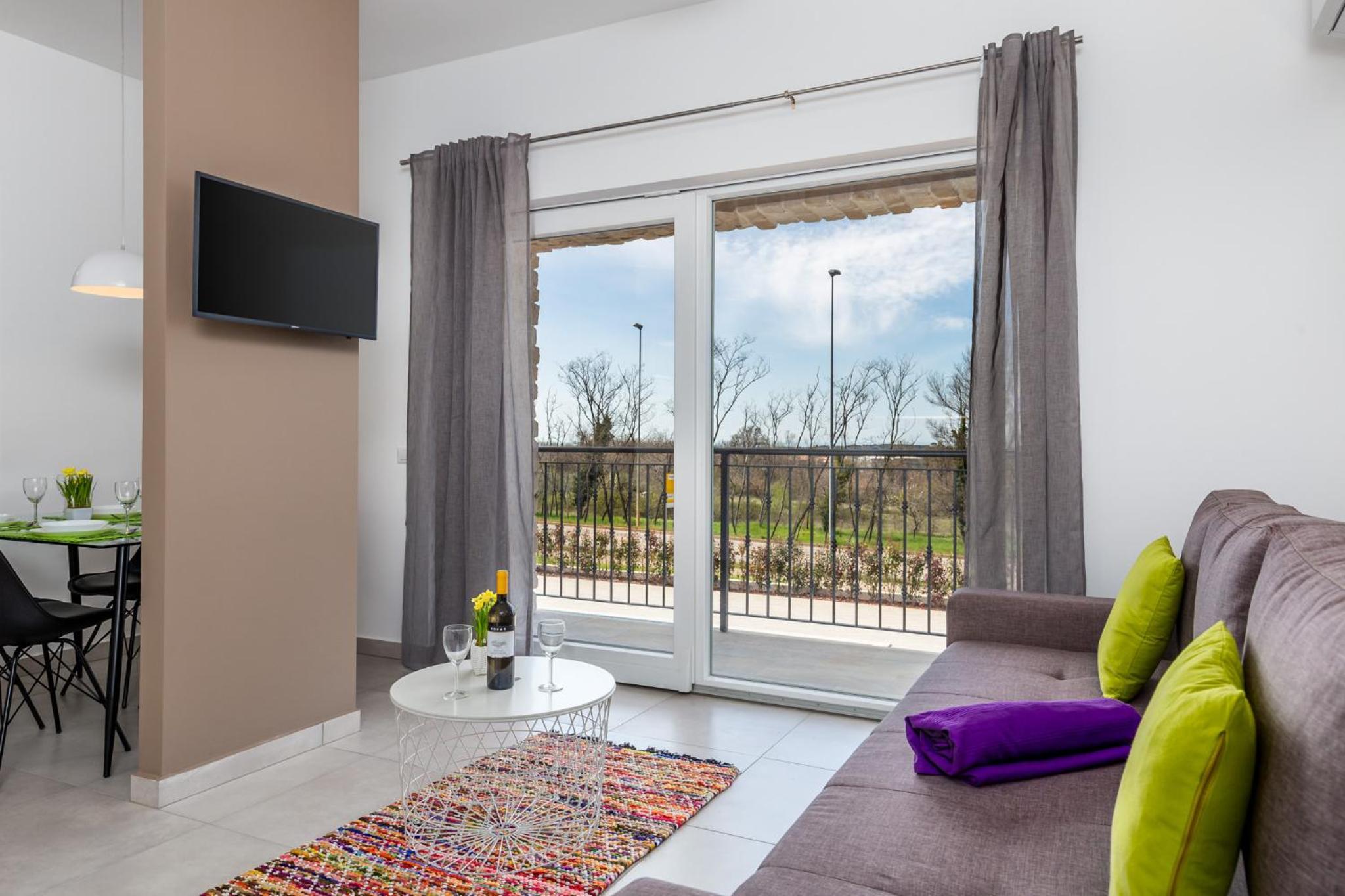One-Bedroom Apartment with Balcony