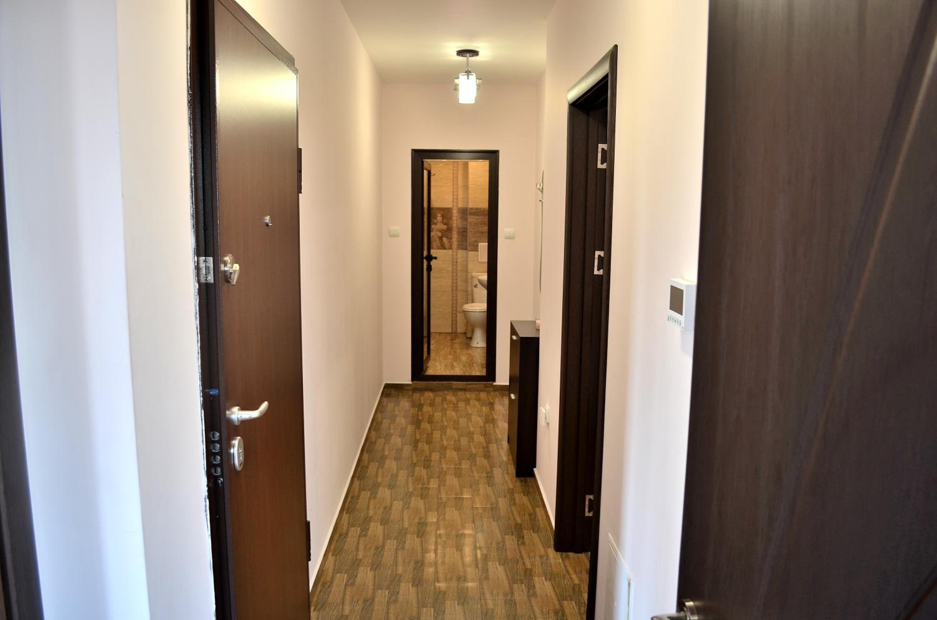 Two-Bedroom Apartment - Photo 2